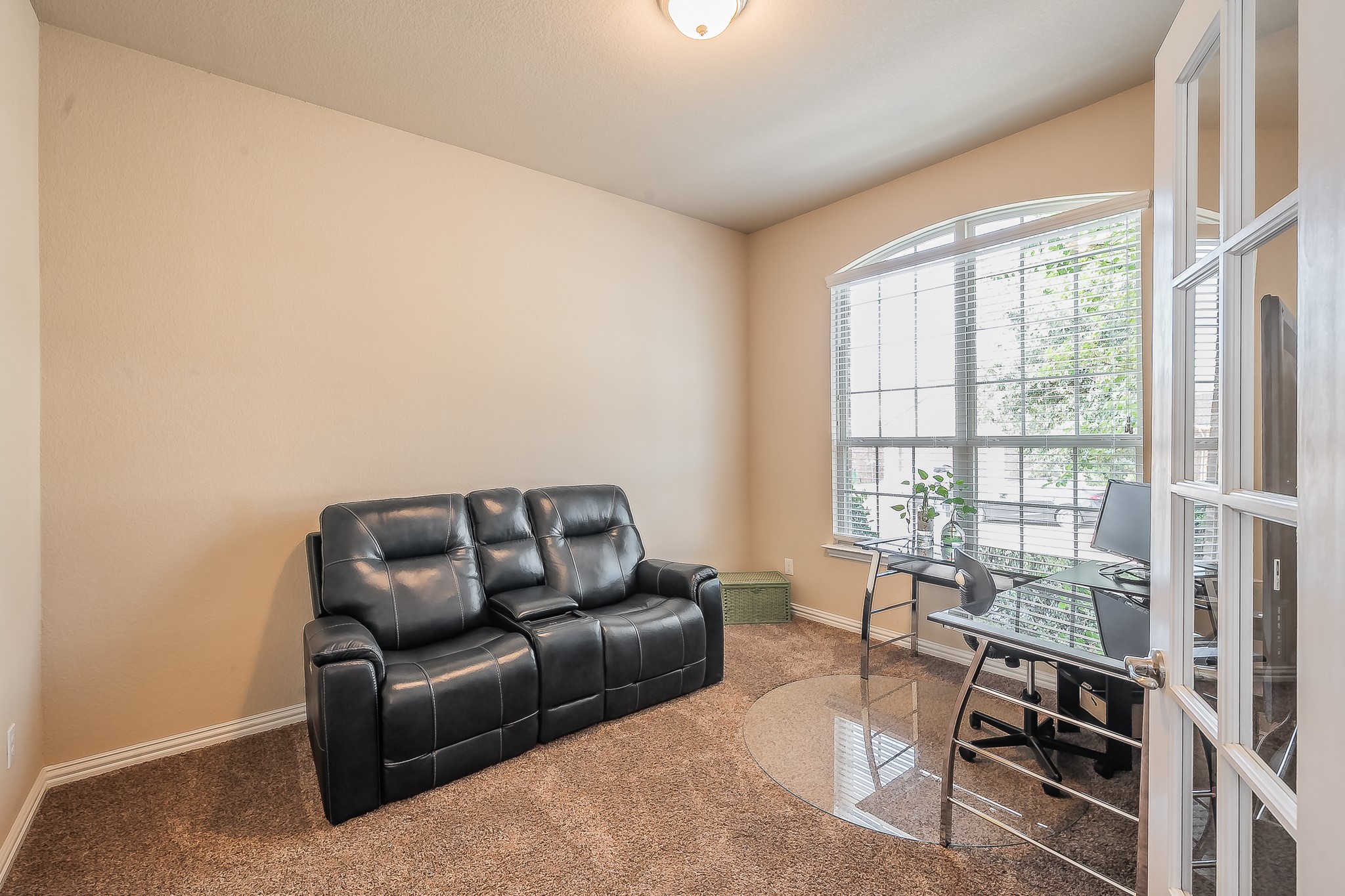 10004 Tule Lake Road