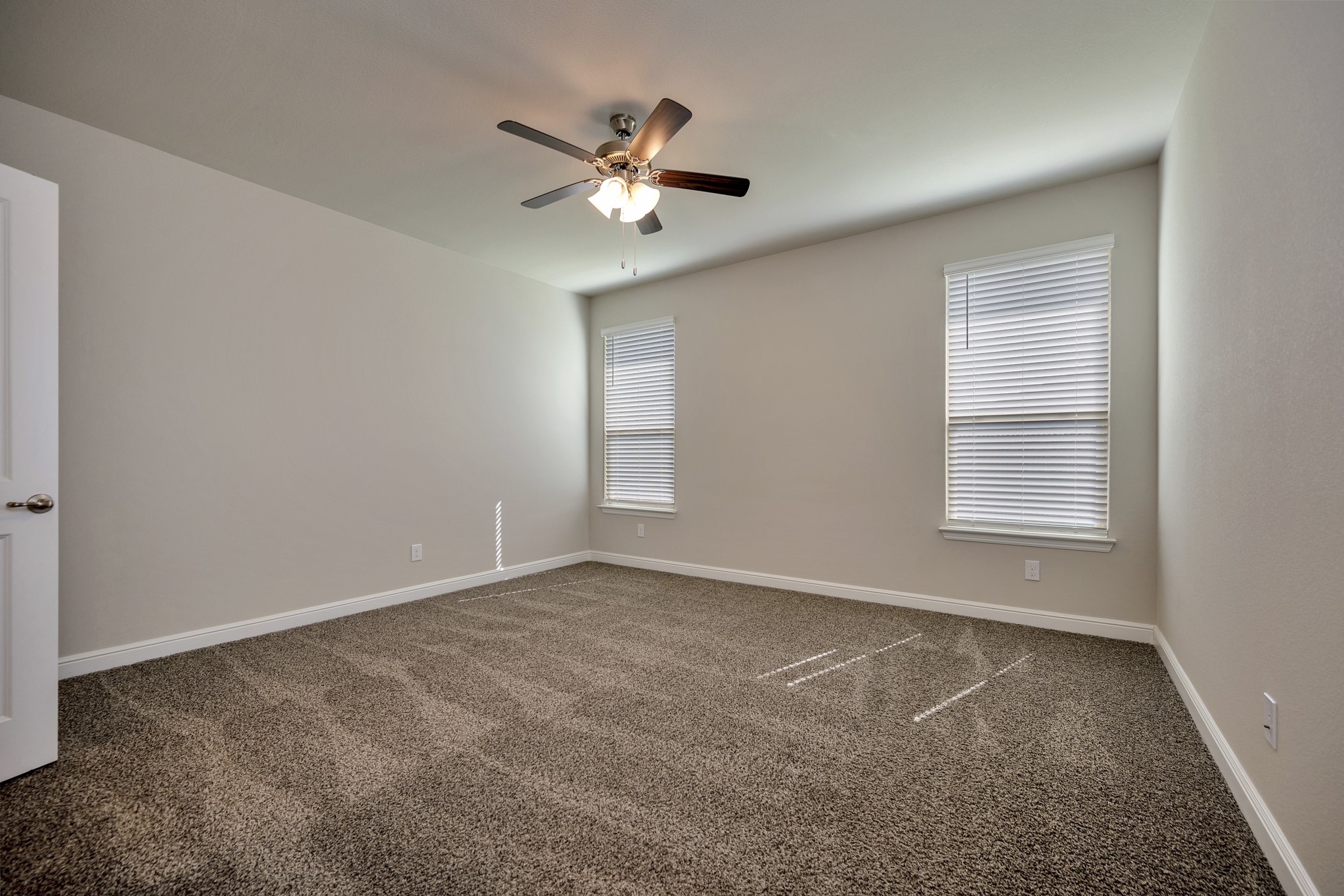 1016 Croxley Way