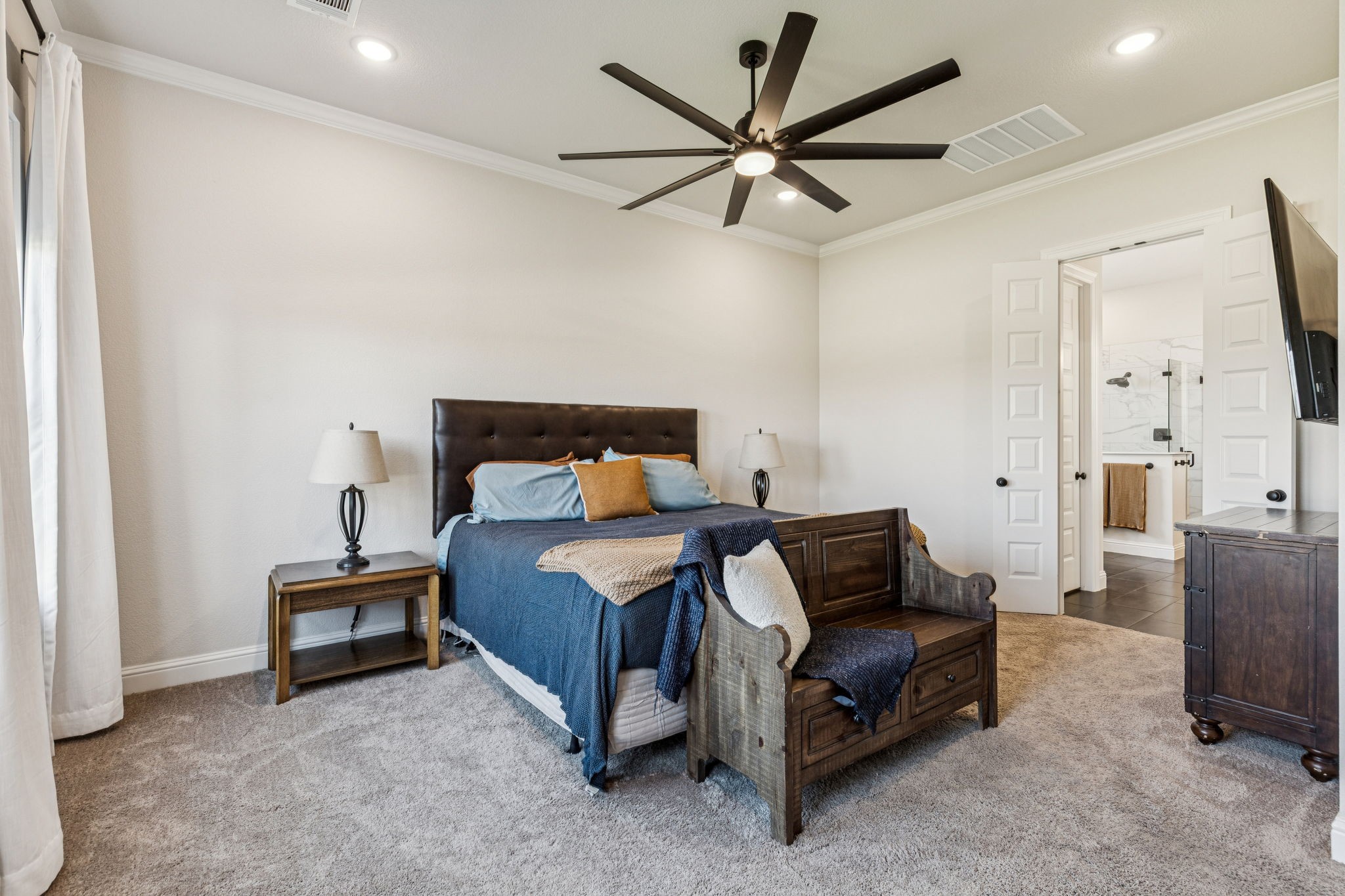 933 Highlands Avenue