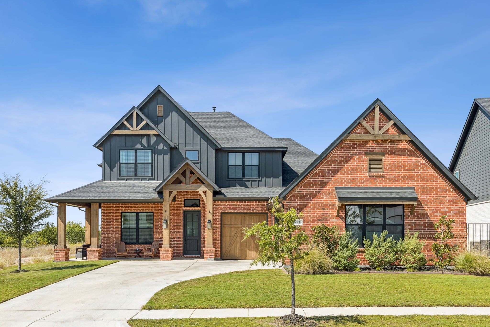 933 Highlands Avenue