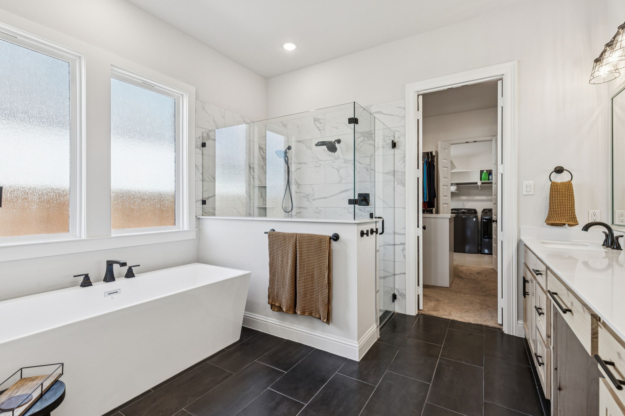 933 Highlands Avenue