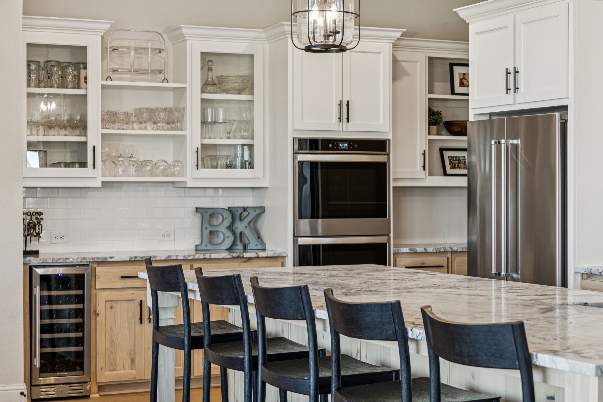 933 Highlands Avenue