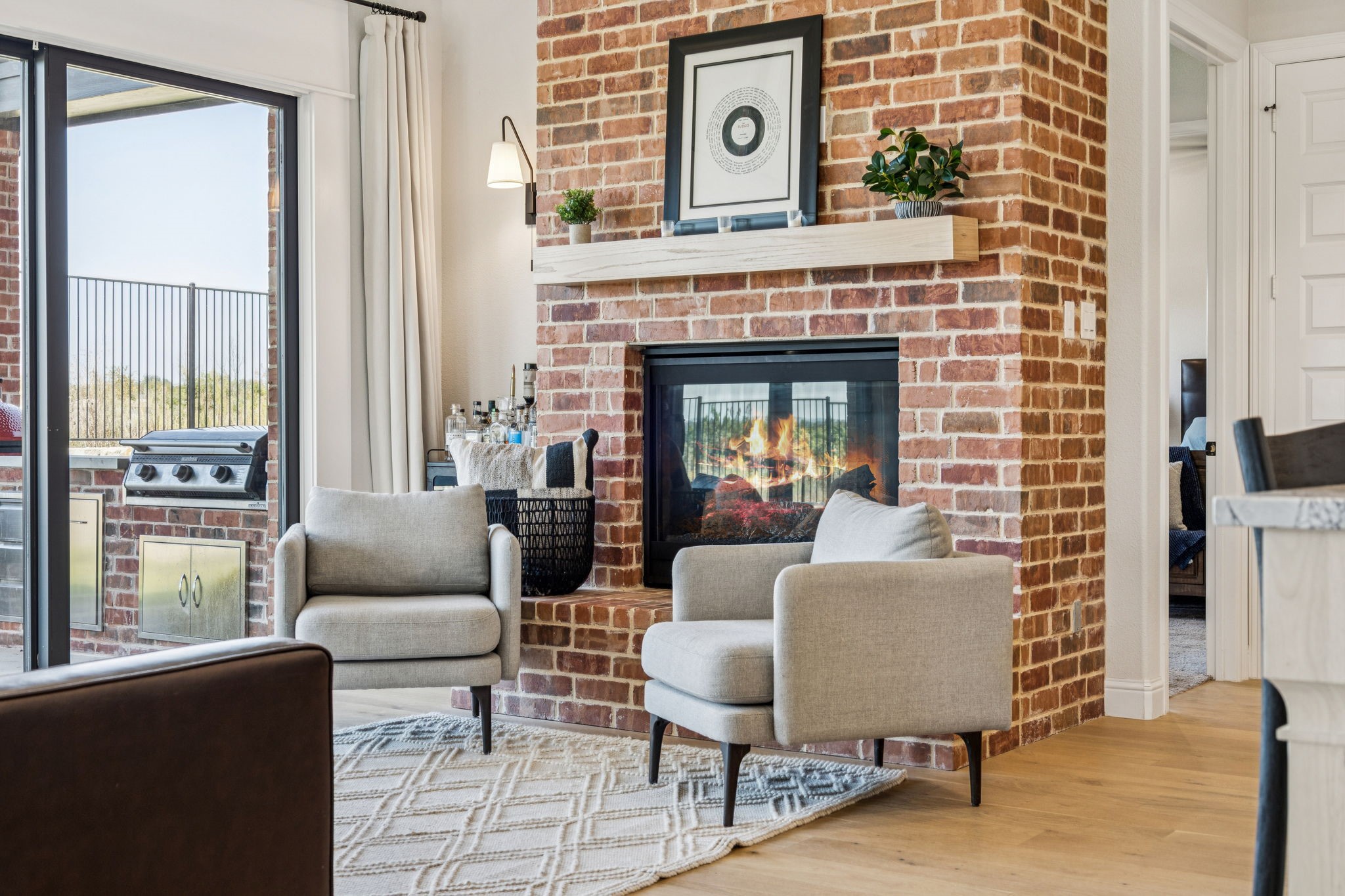 933 Highlands Avenue