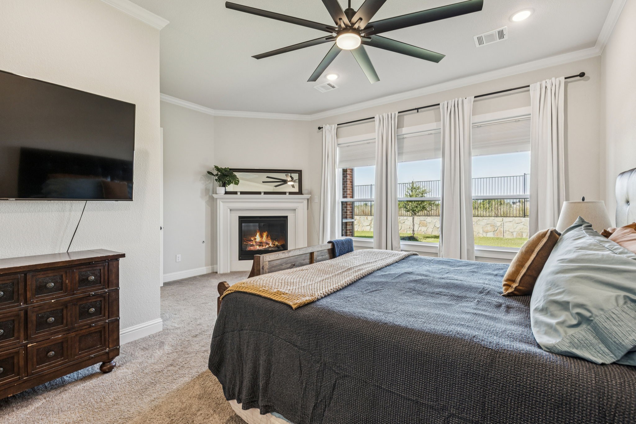 933 Highlands Avenue