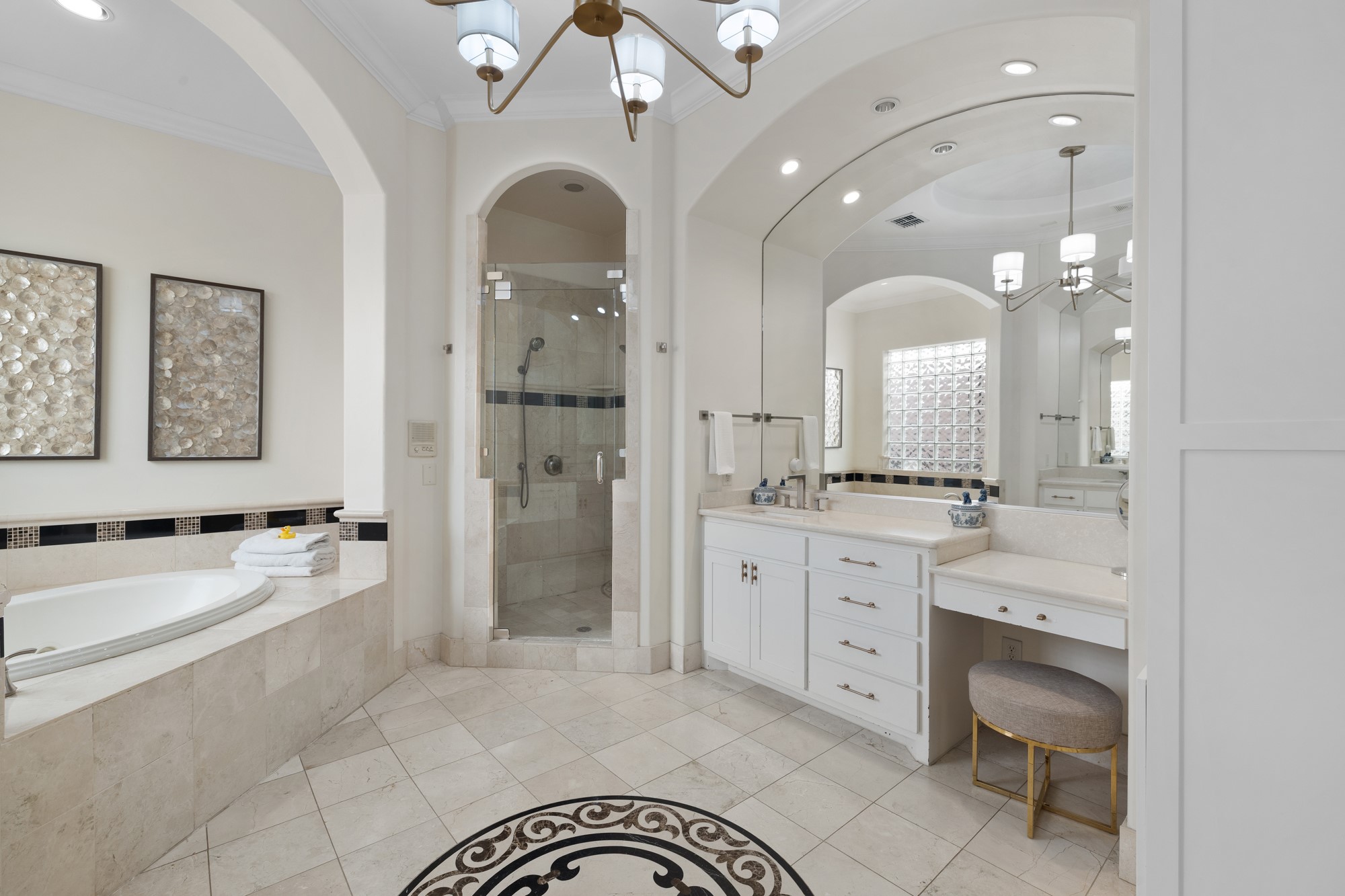 4503 Byron Circle