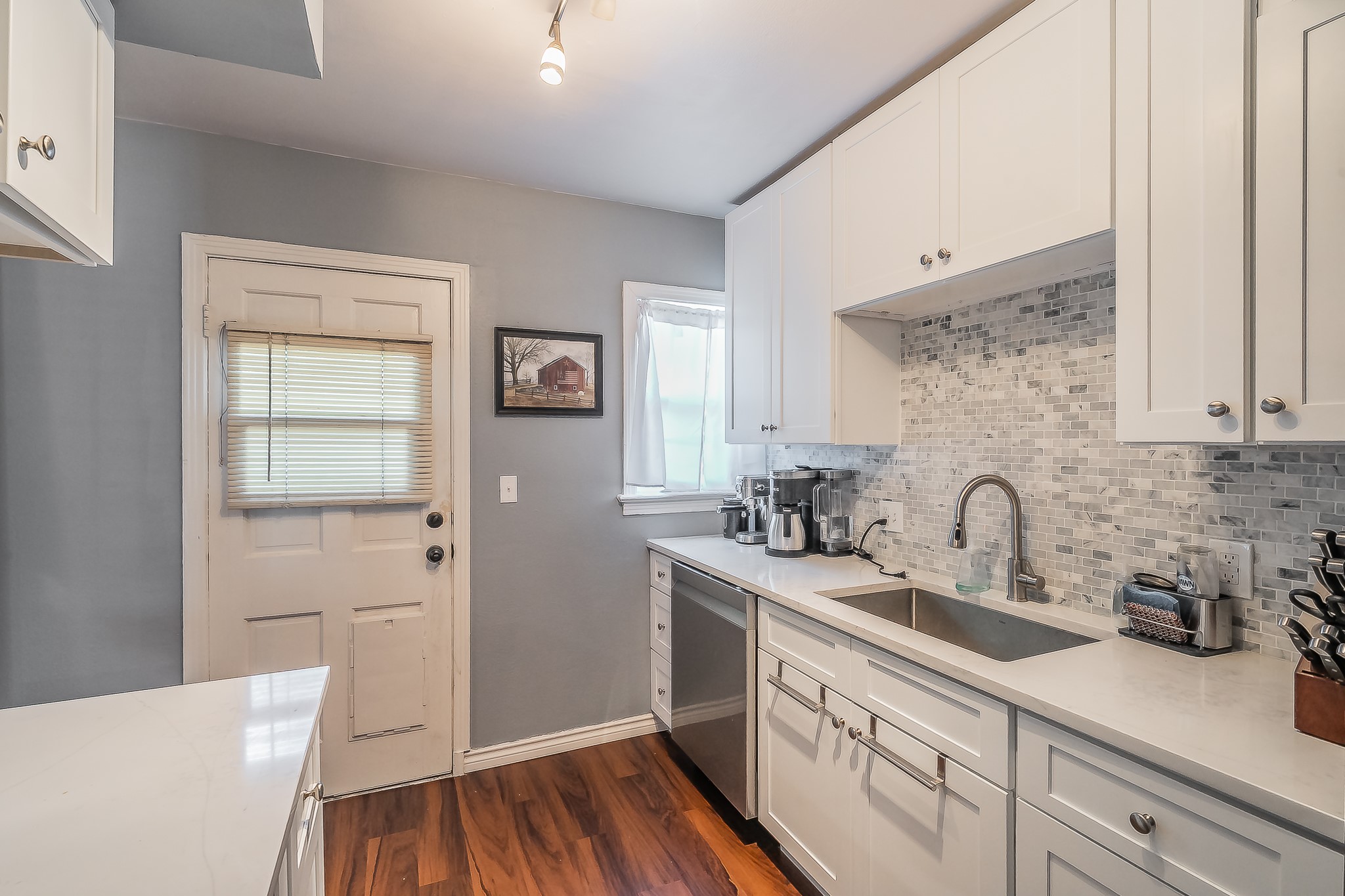 6341 Bordeaux Avenue