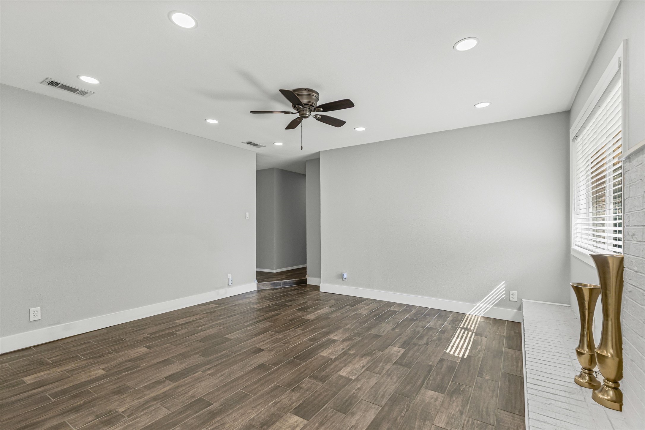 604 E Mitchell Street