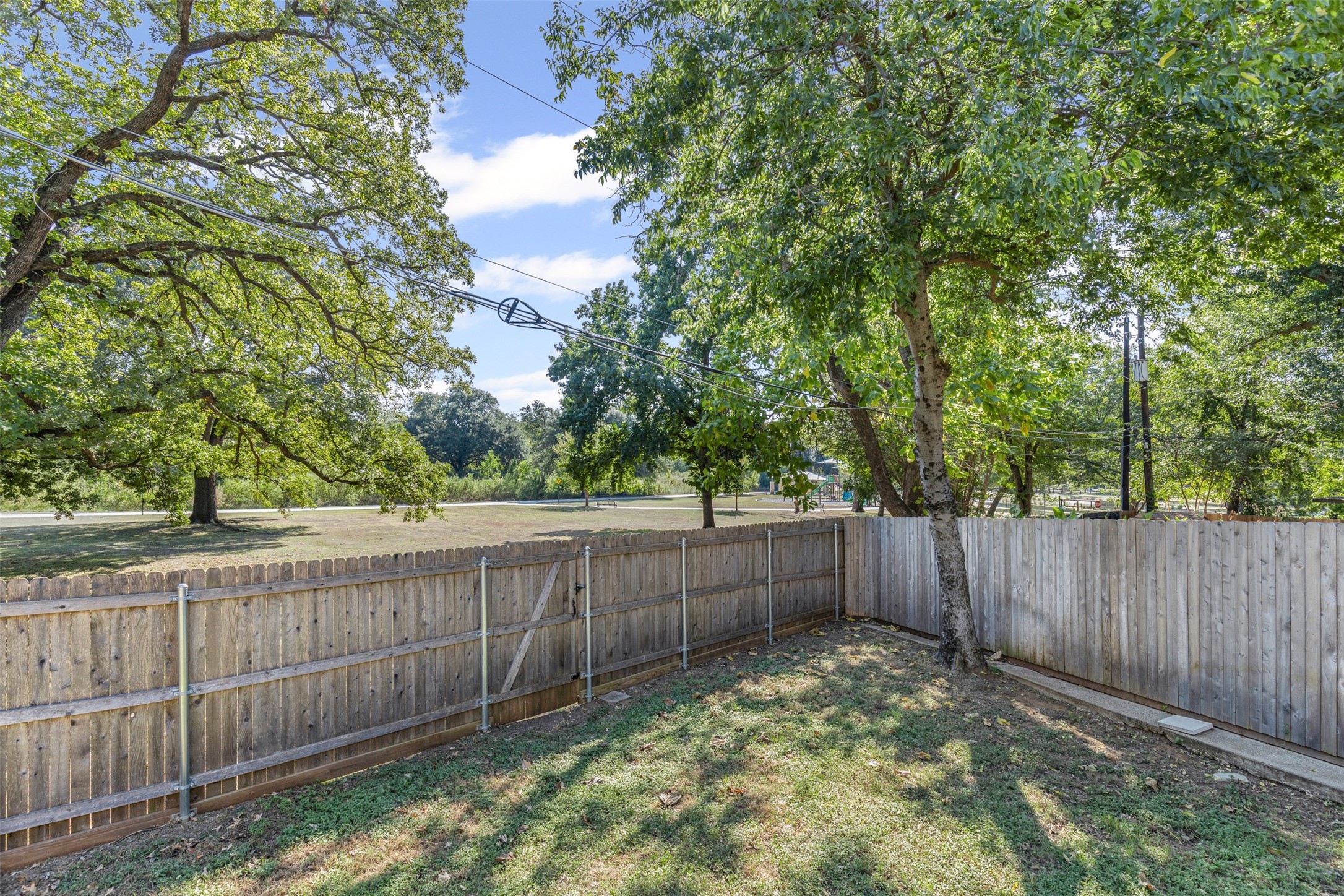 604 E Mitchell Street