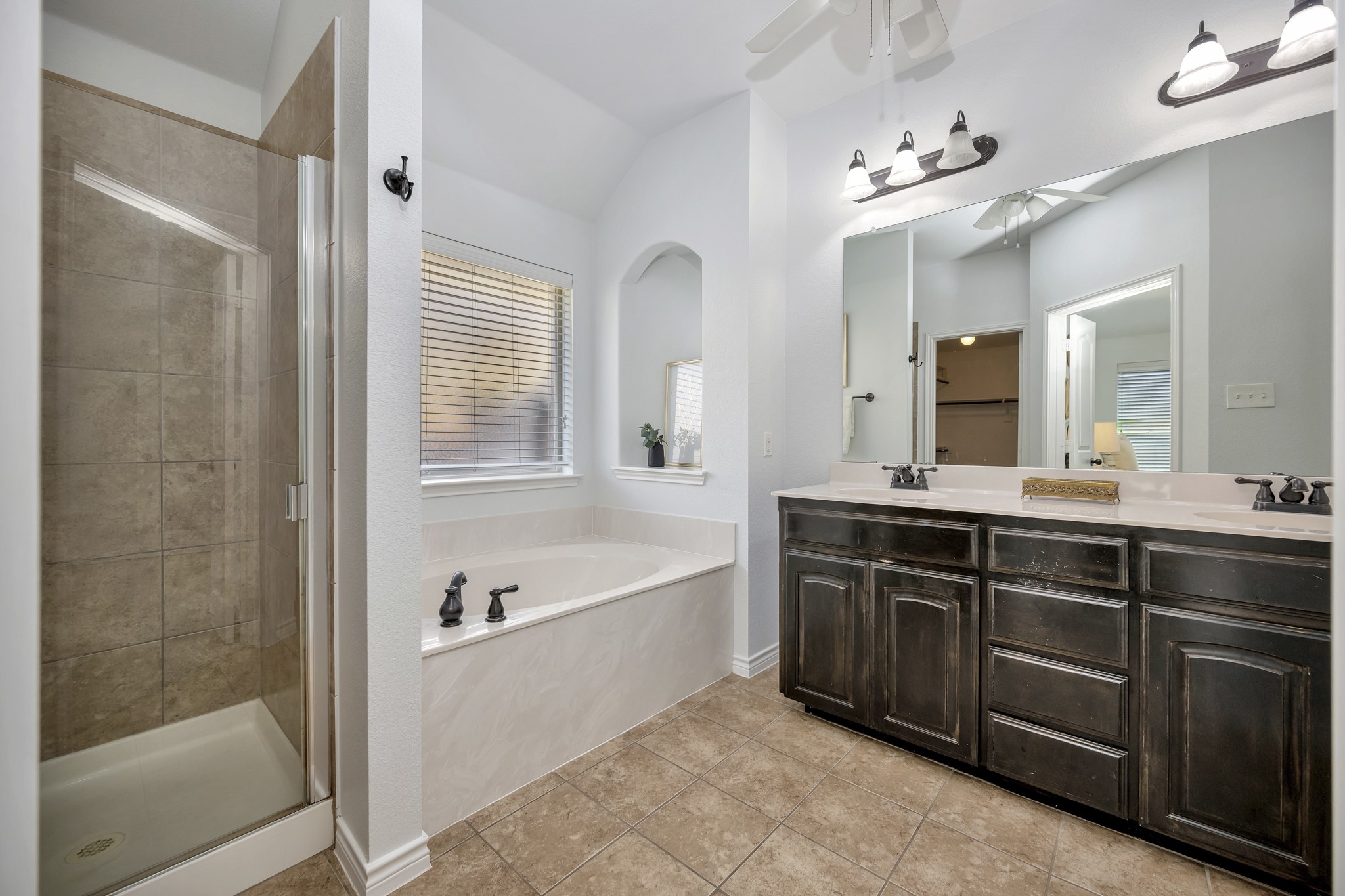 12421 Woods Edge Trail