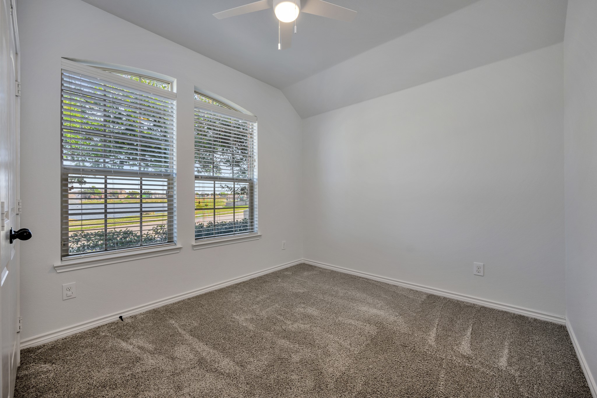 12421 Woods Edge Trail