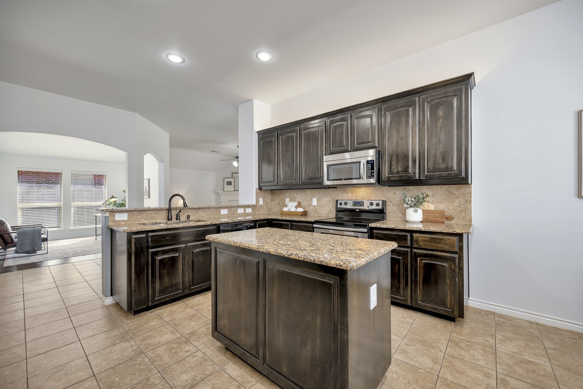 12421 Woods Edge Trail