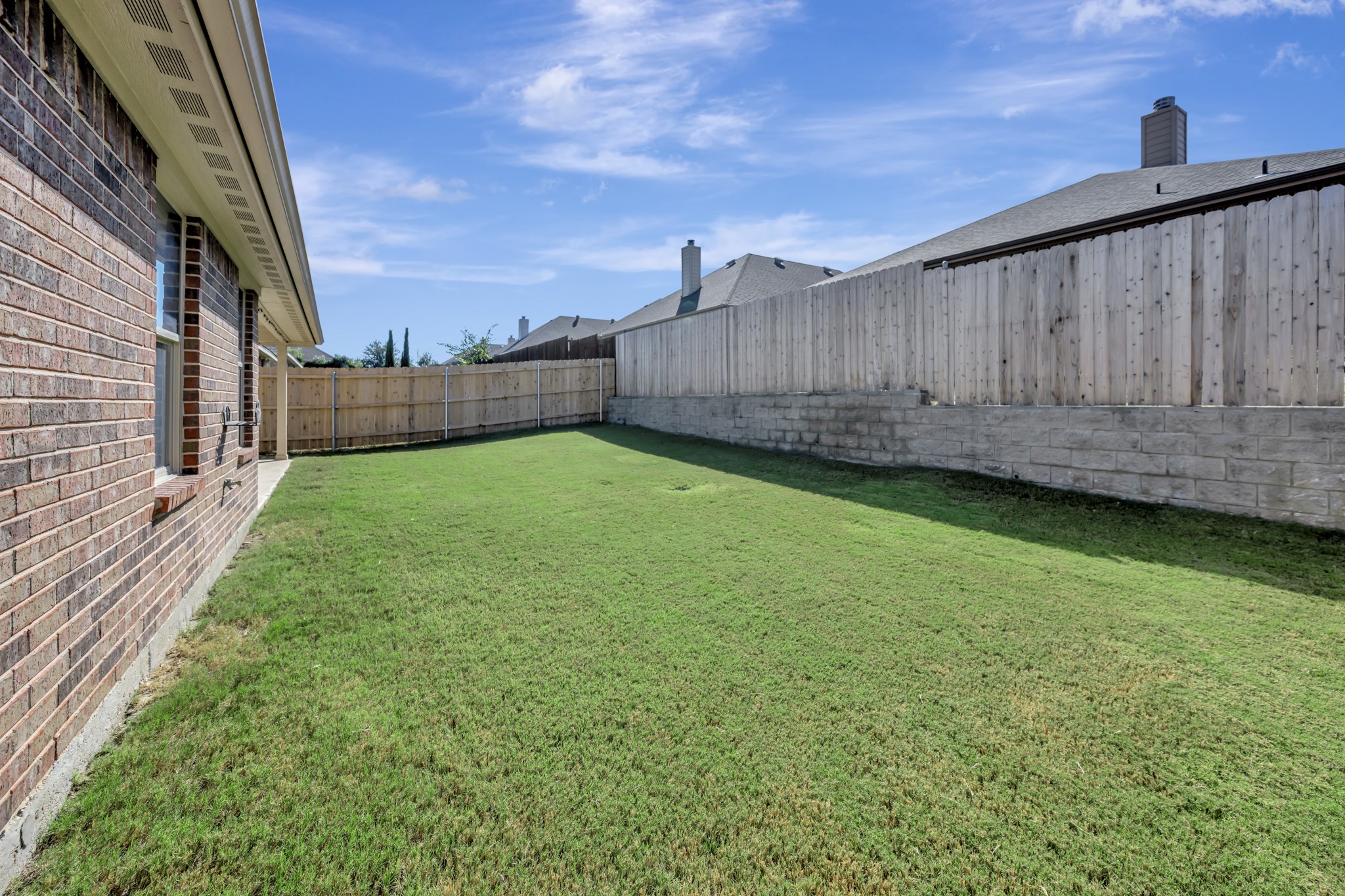 12421 Woods Edge Trail