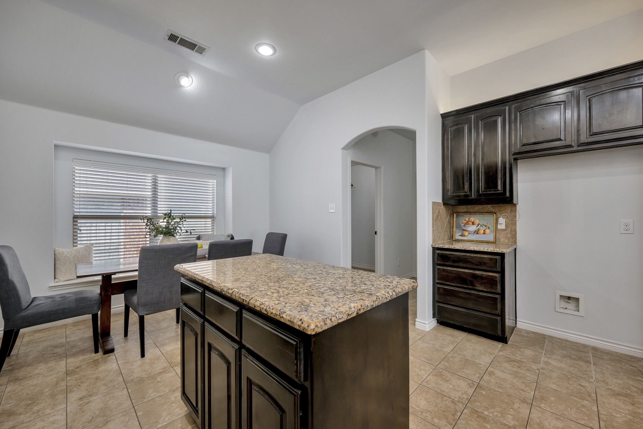 12421 Woods Edge Trail