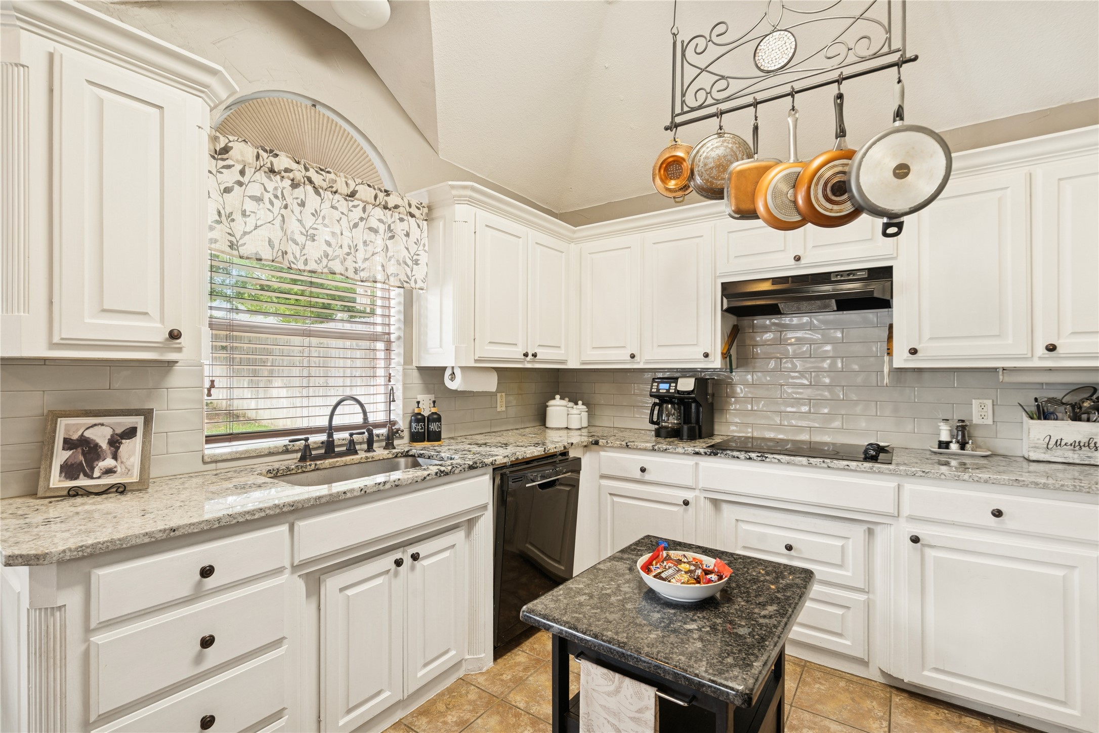 7333 Hidden Oaks Drive