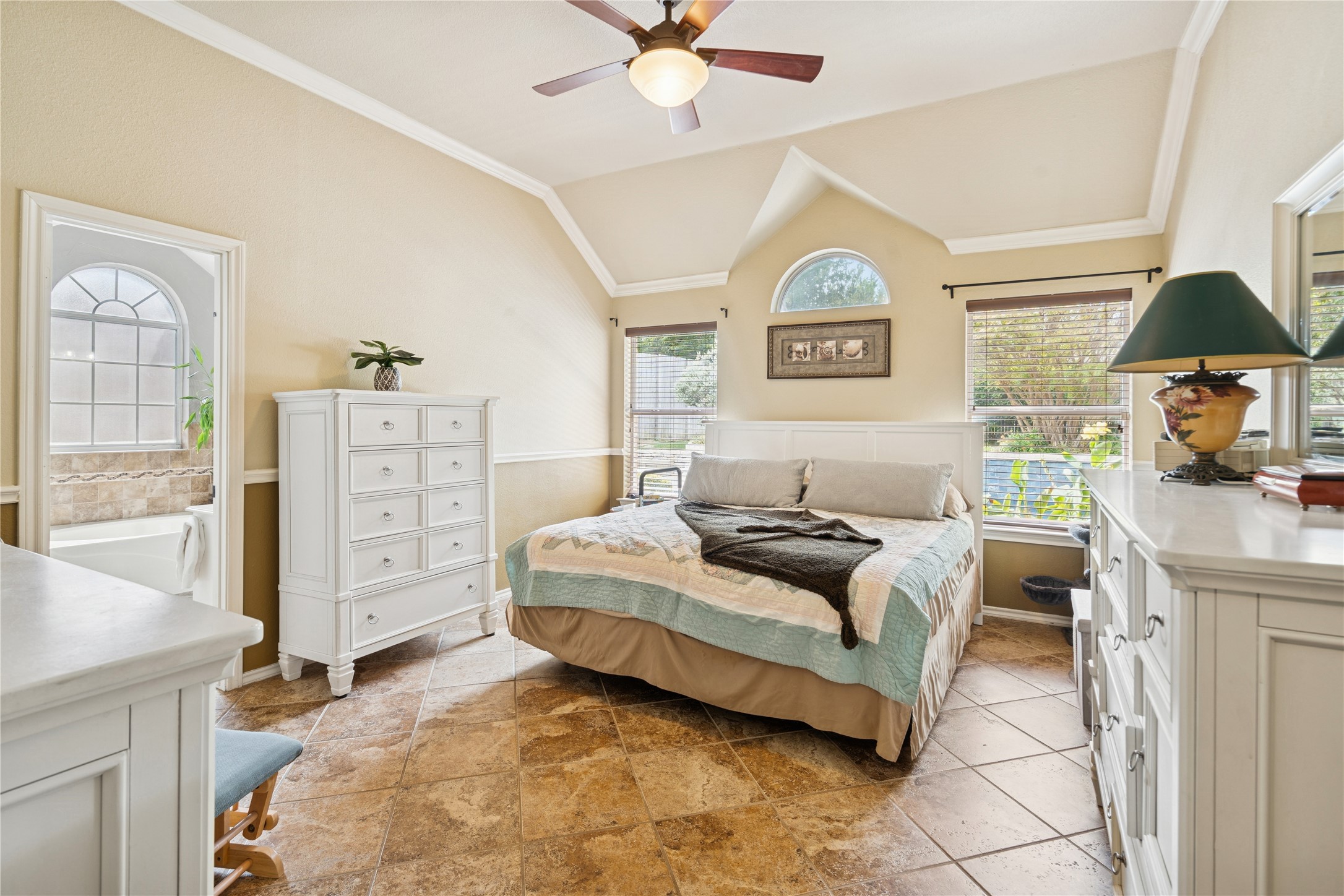 7333 Hidden Oaks Drive