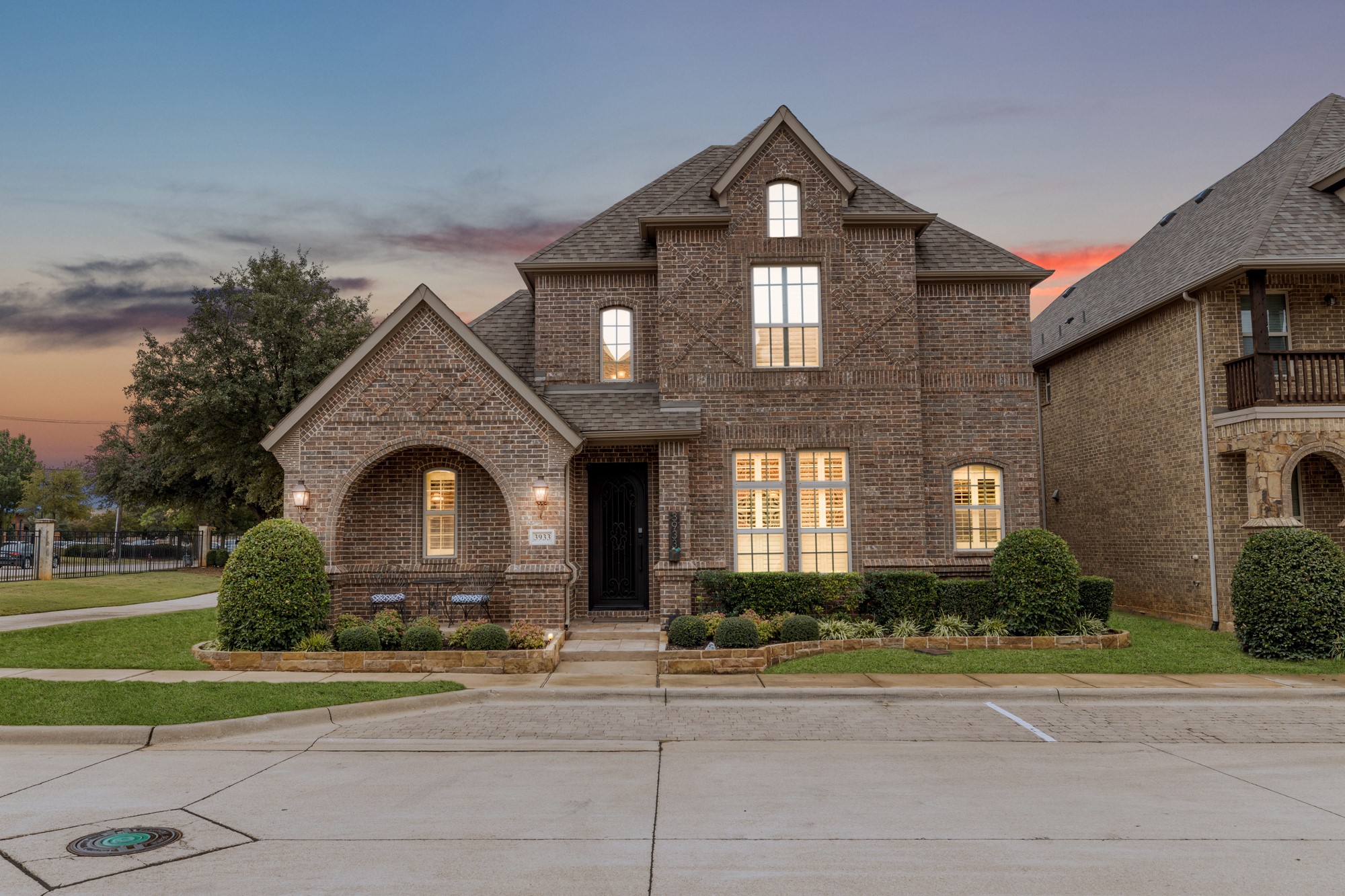 3933 Blackjack Oak Drive