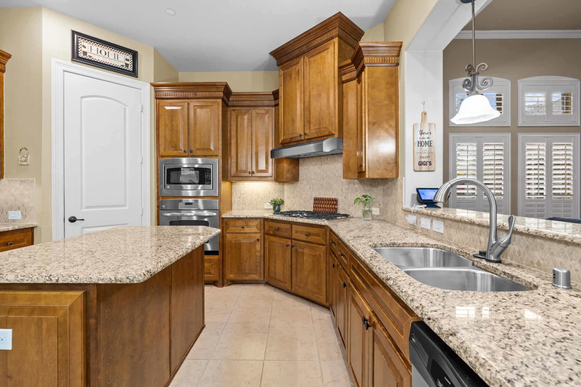 3933 Blackjack Oak Drive