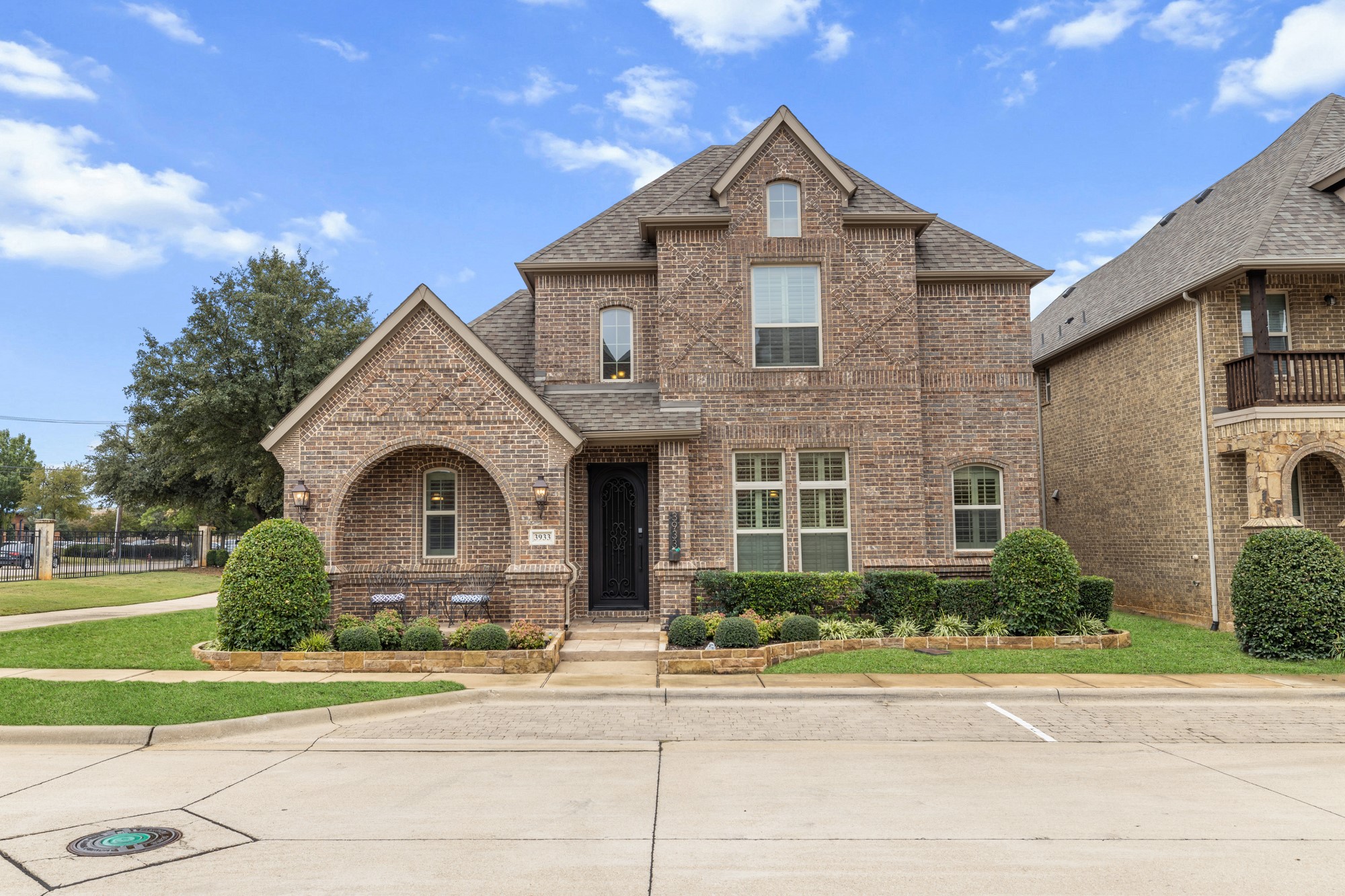3933 Blackjack Oak Drive