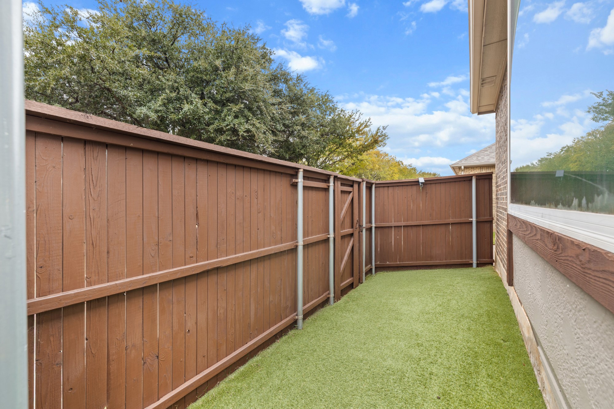 3933 Blackjack Oak Drive