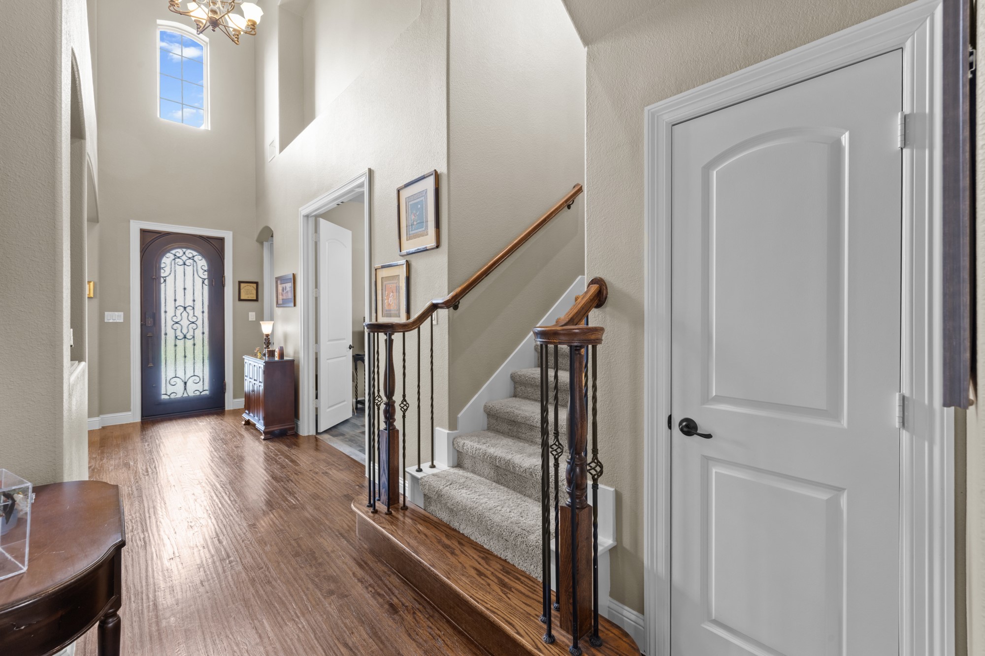 3933 Blackjack Oak Drive