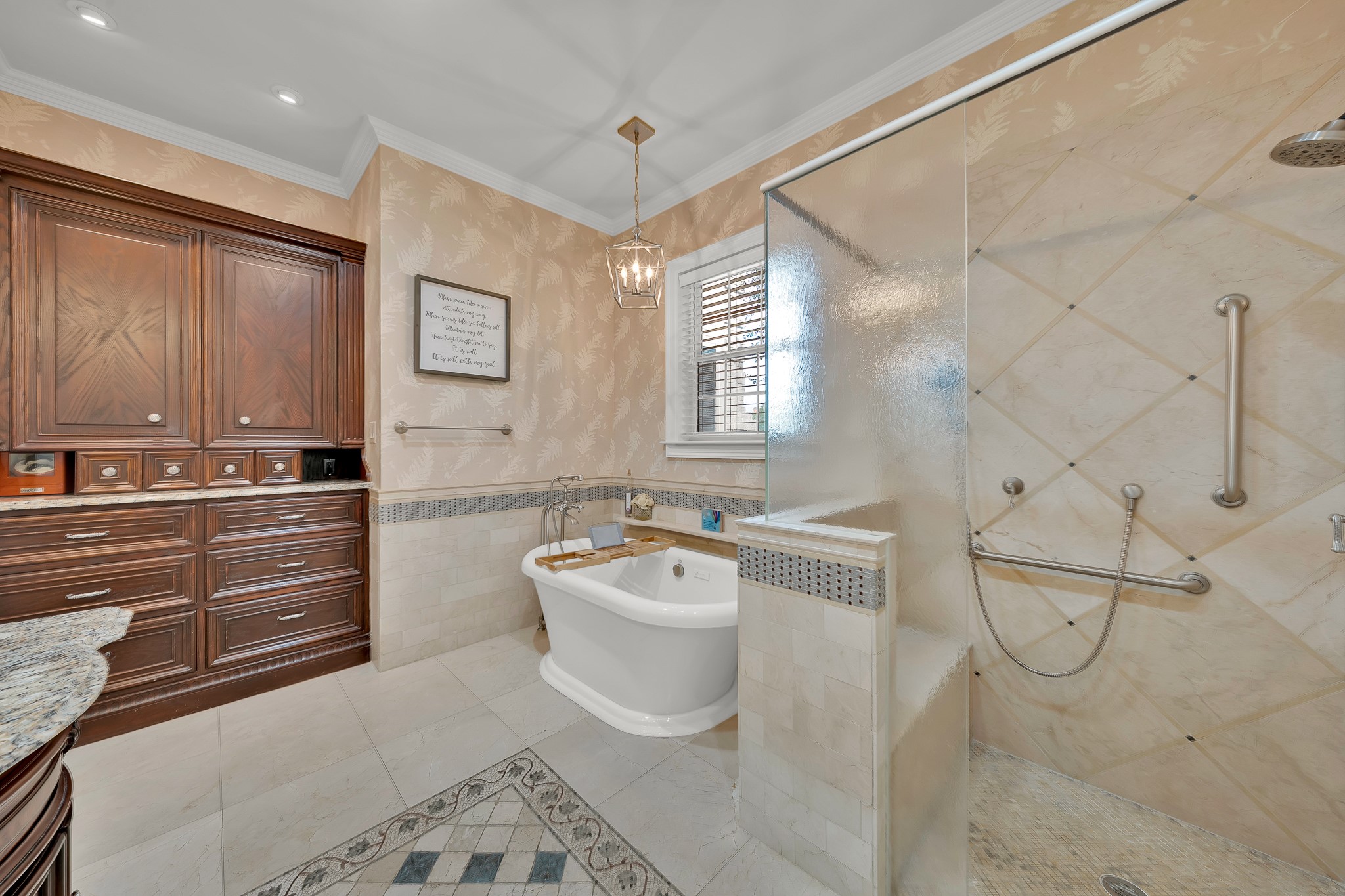 1431 Travis Circle N