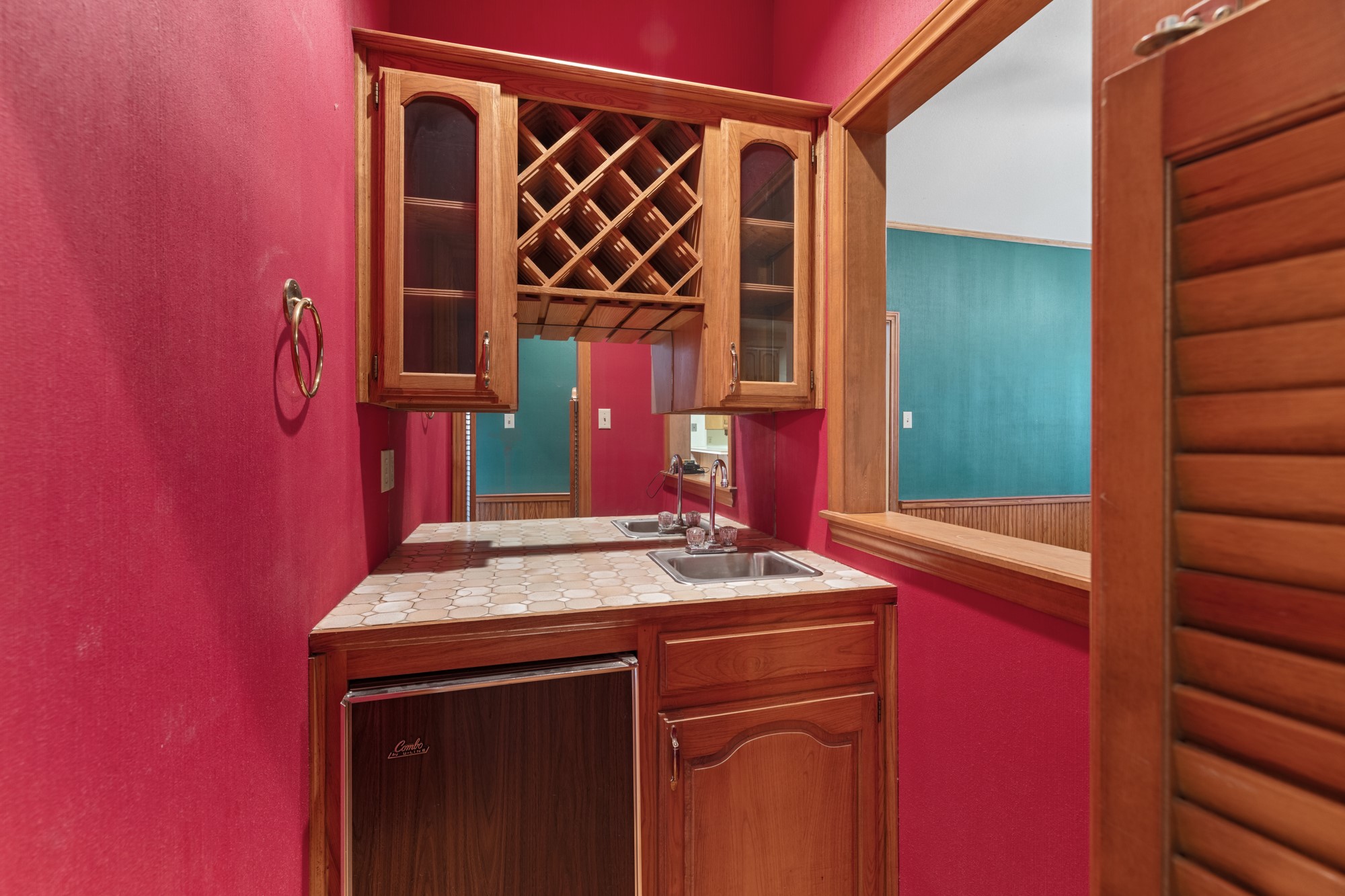 7539 Summitview Drive