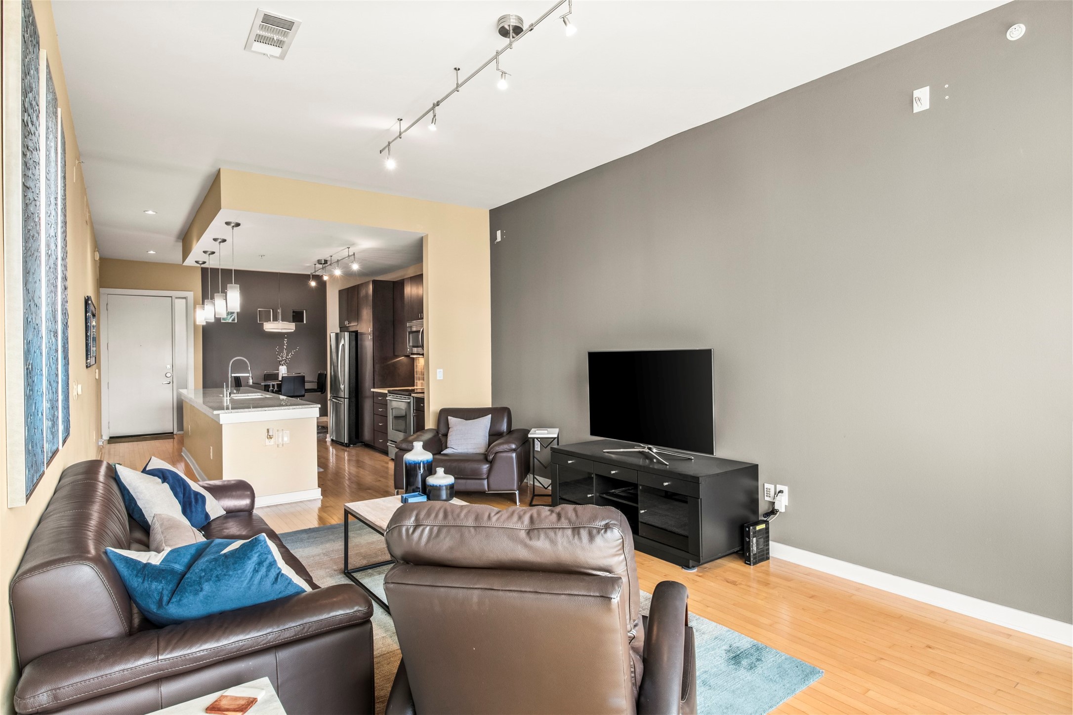 2950 Mckinney Avenue 412