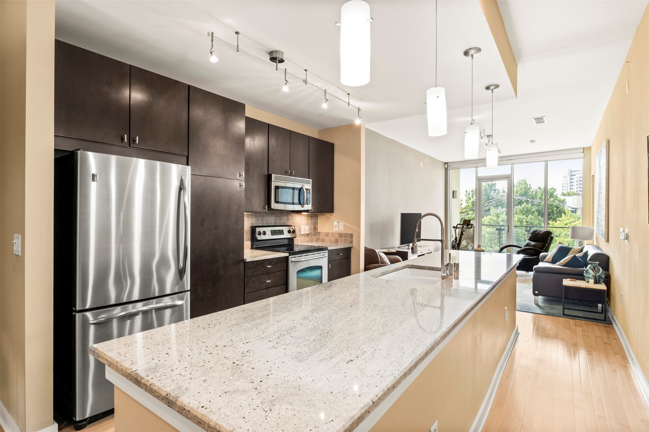 2950 Mckinney Avenue 412