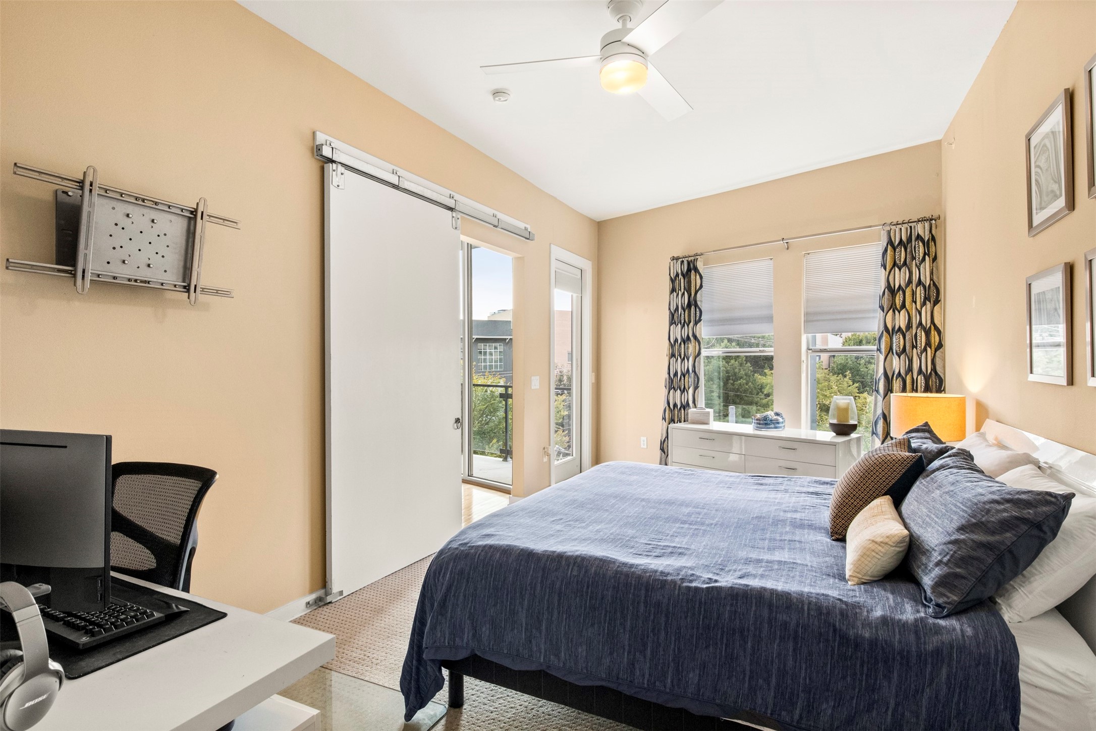 2950 Mckinney Avenue 412