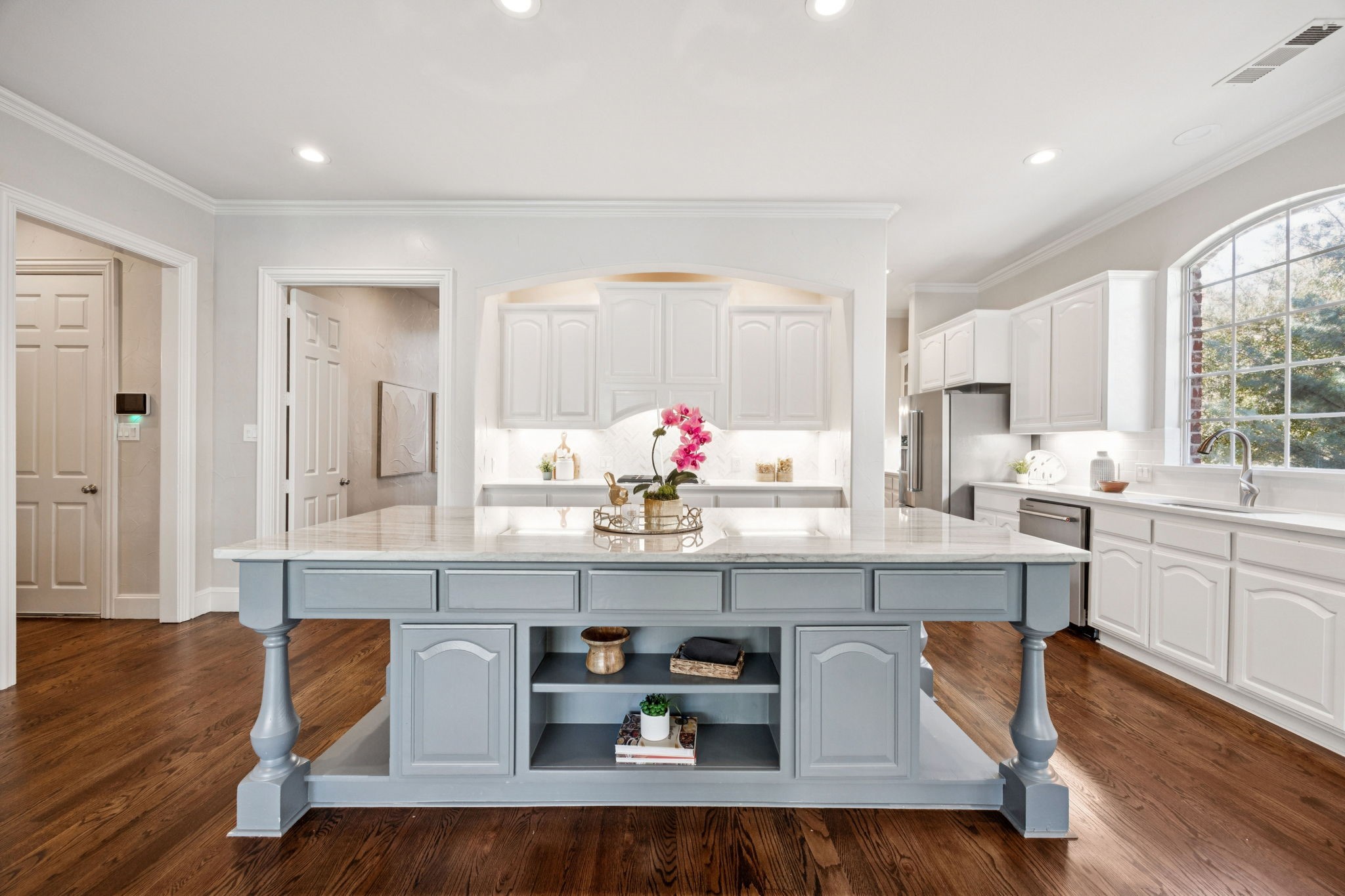 805 Pond Springs Court