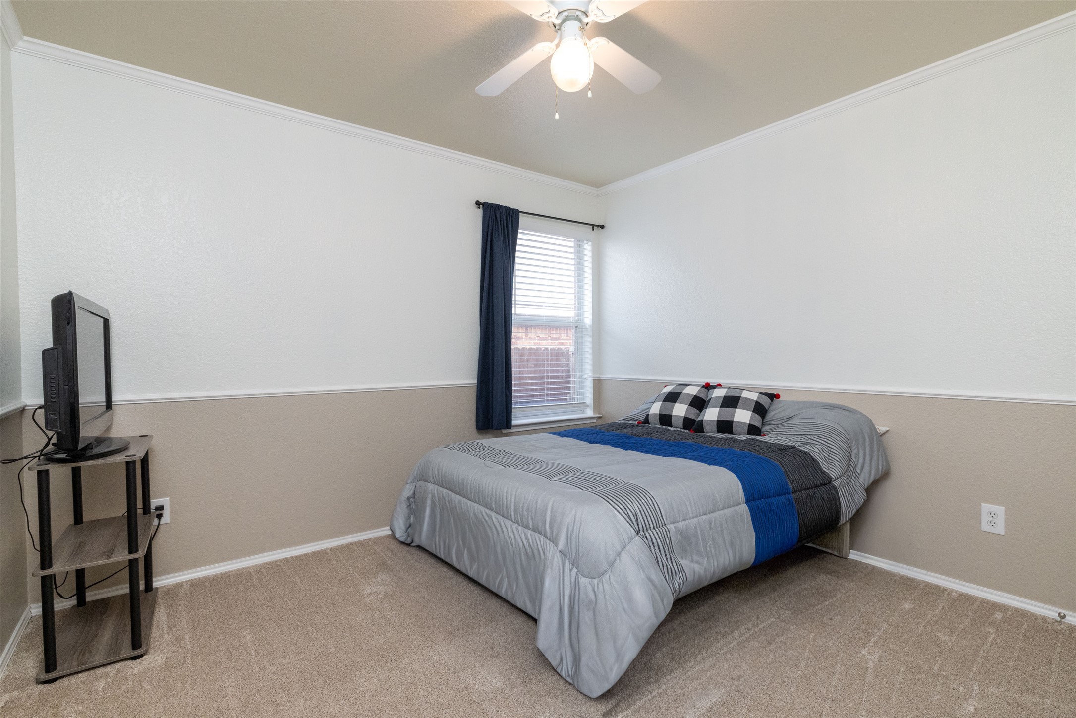 329 Shadow Grass Avenue