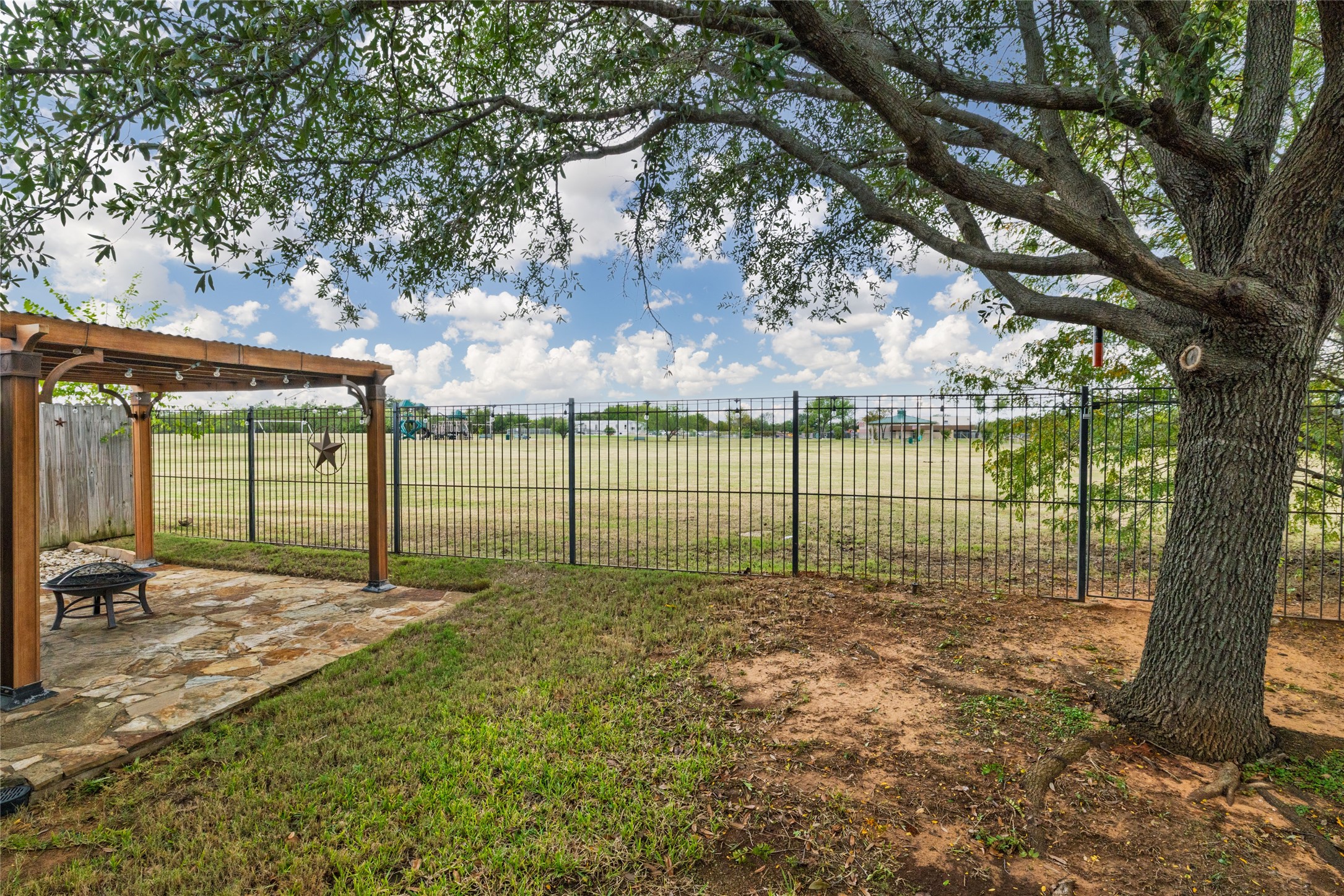 329 Shadow Grass Avenue