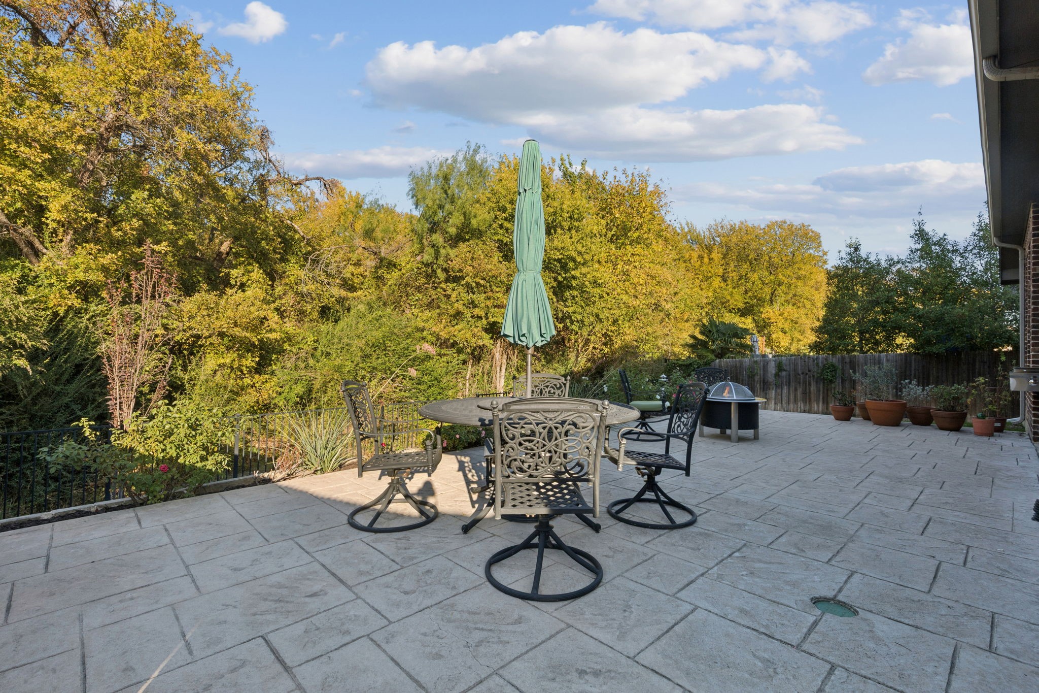 807 Dove Trail