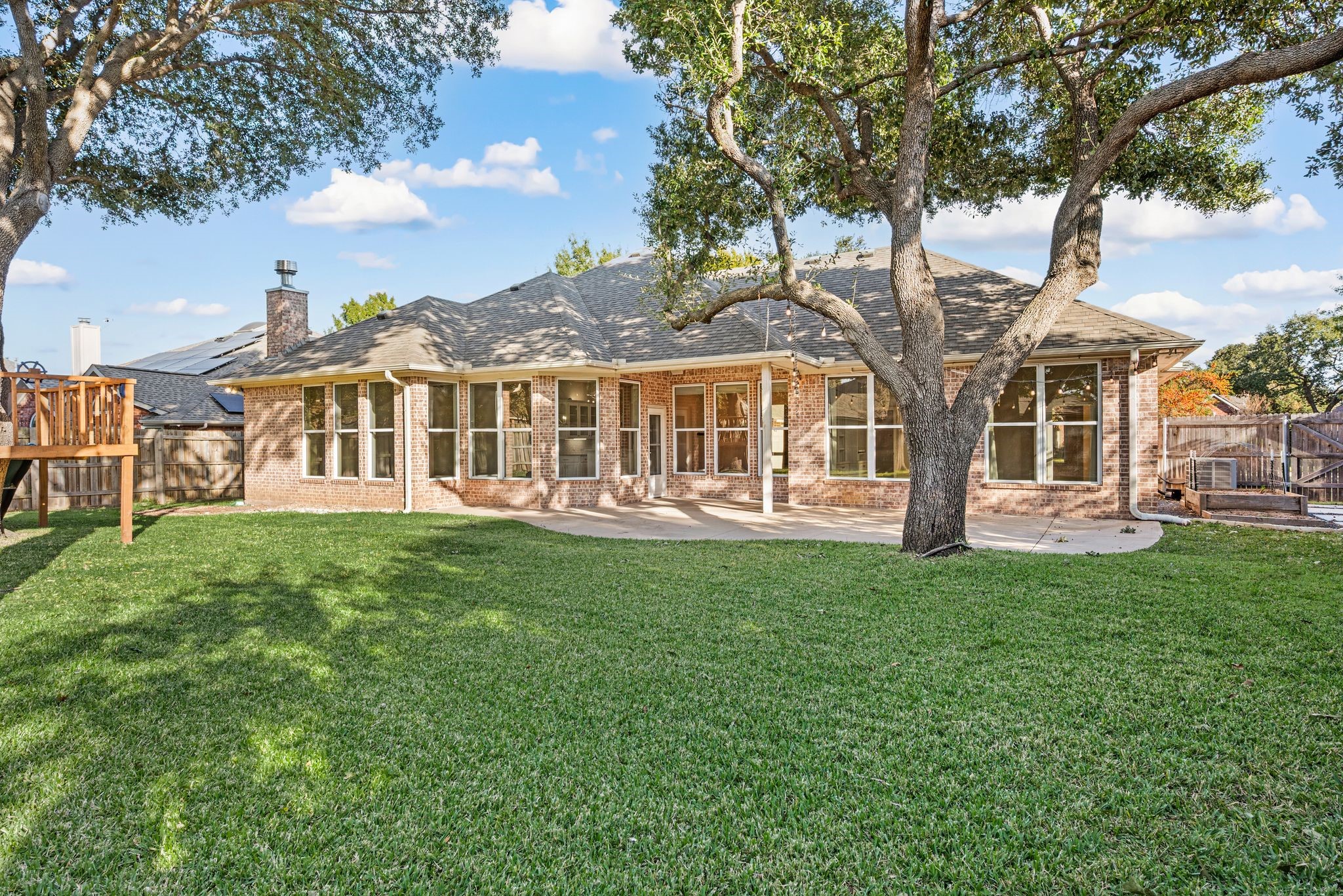 107 Greenhill Trail S