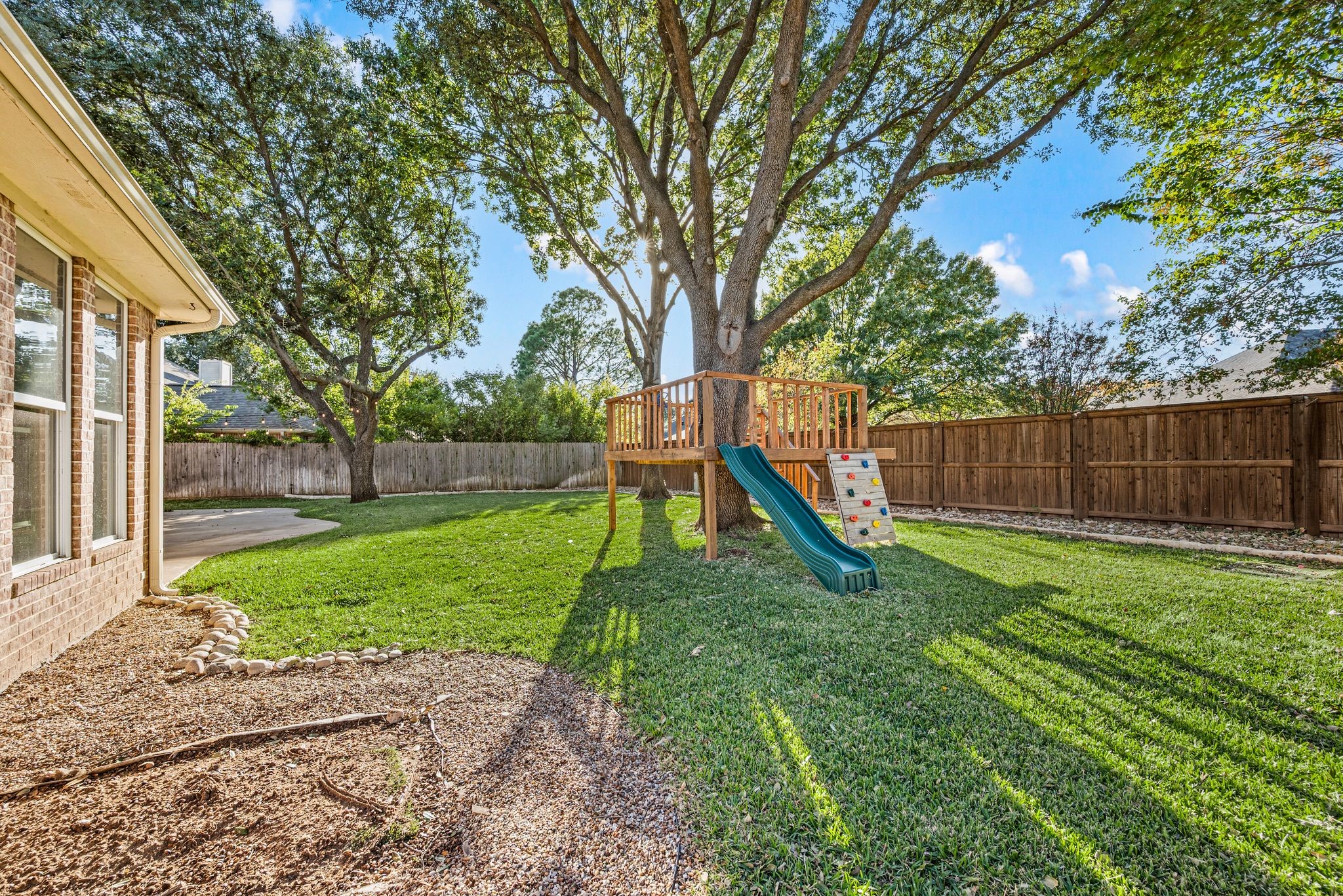 107 Greenhill Trail S