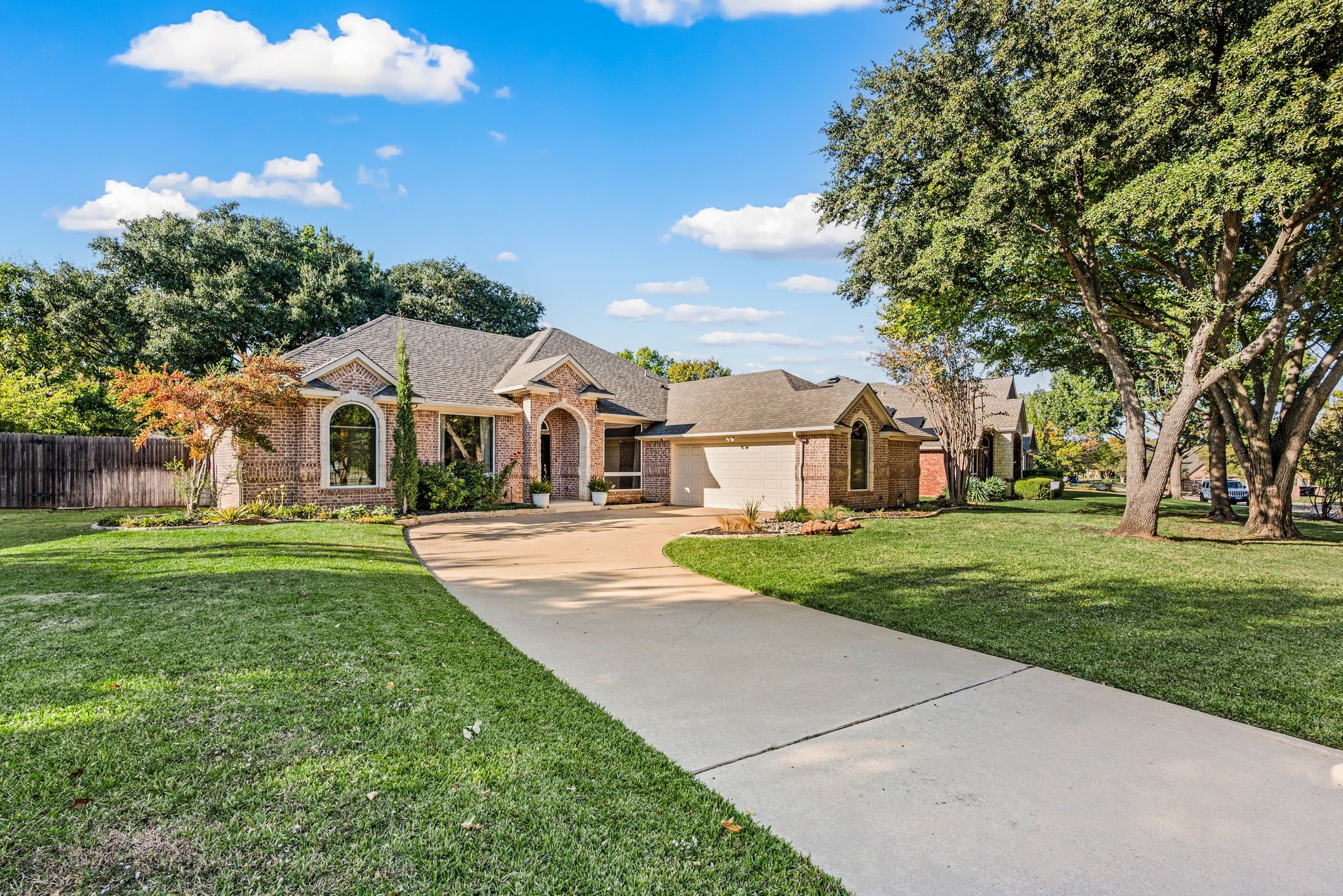 107 Greenhill Trail S