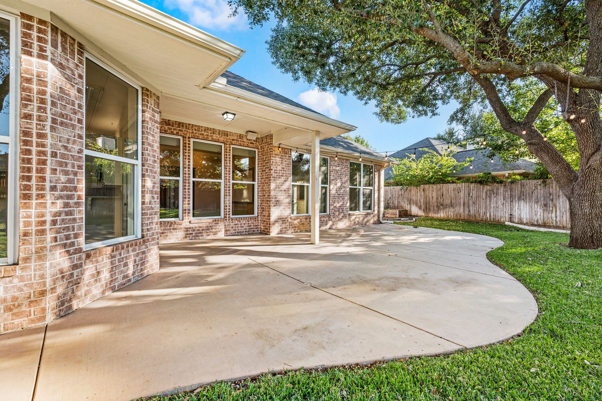 107 Greenhill Trail S