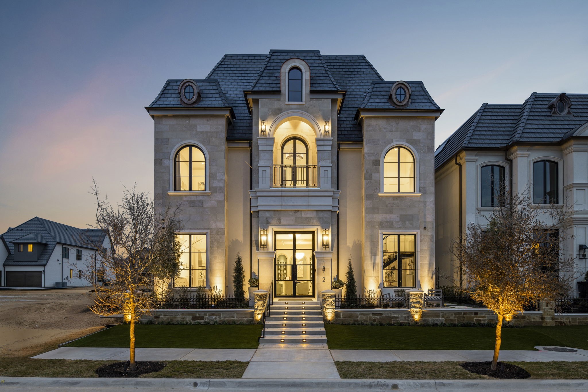 1812 Riviera Lane