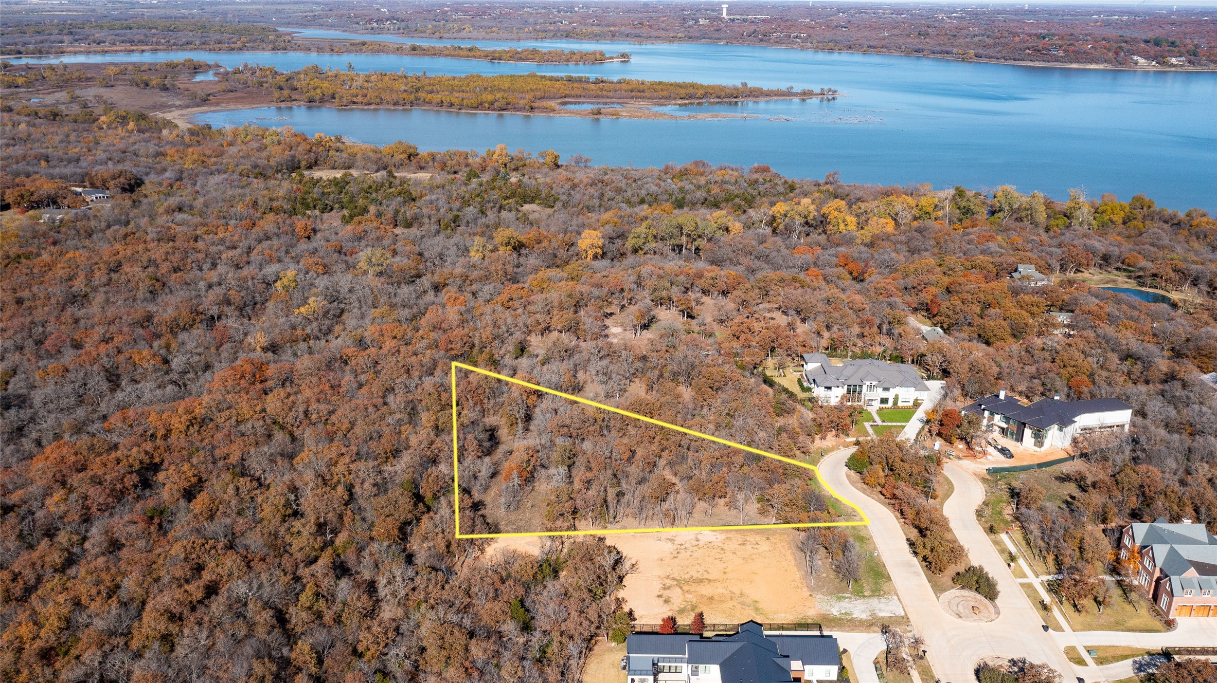 4604 Saddleback Lane