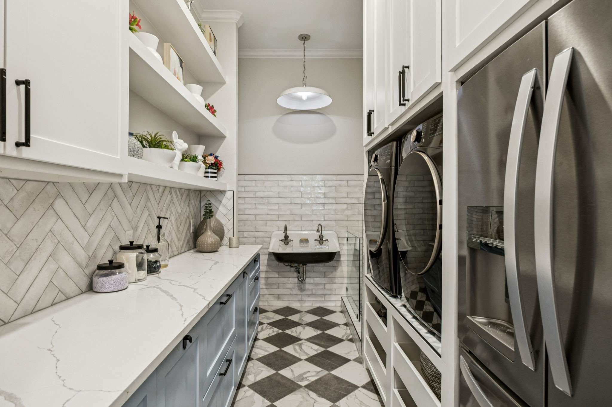 1100 La Paloma Court