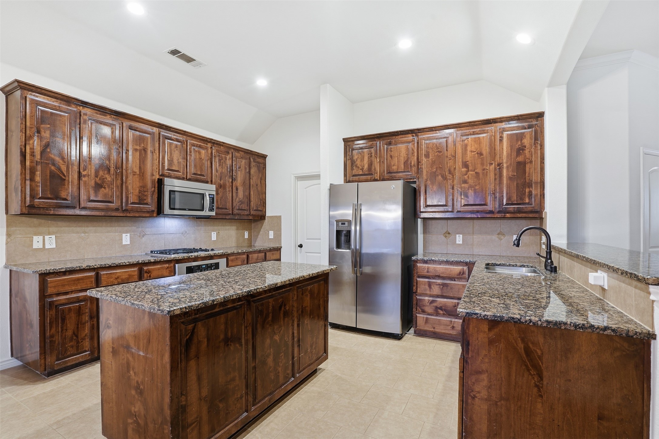 816 Westview Drive