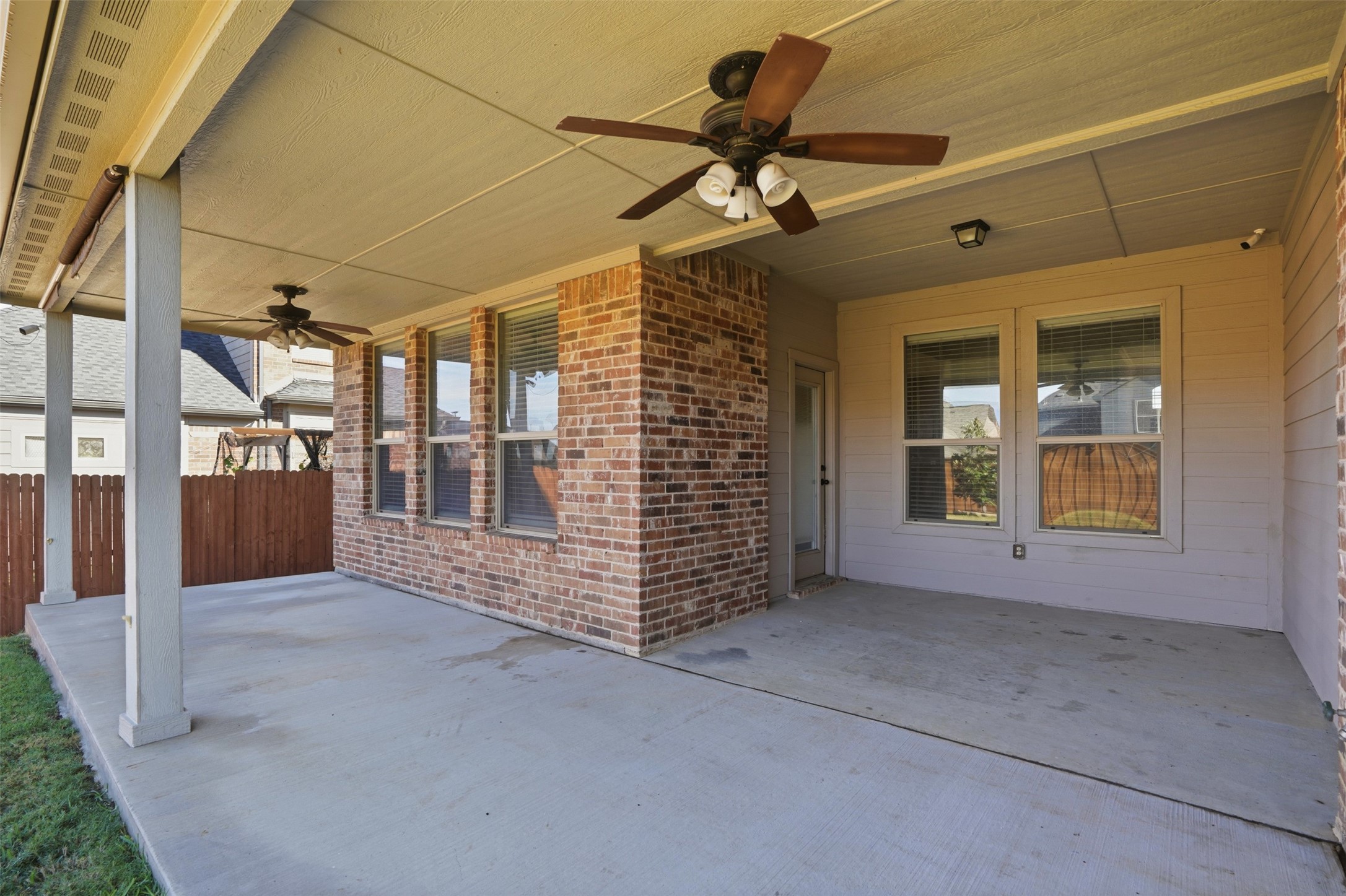 816 Westview Drive