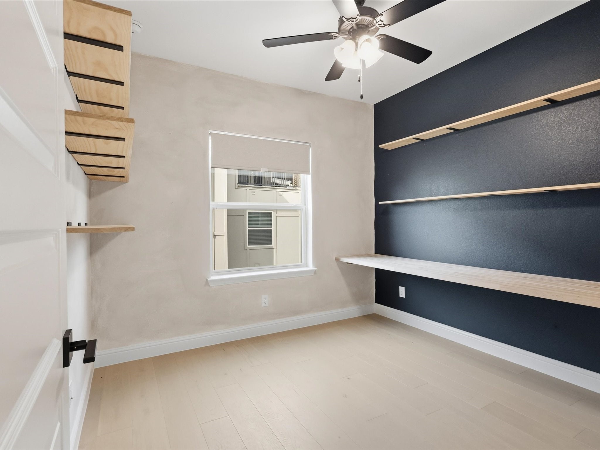 4413 Murphy Lane