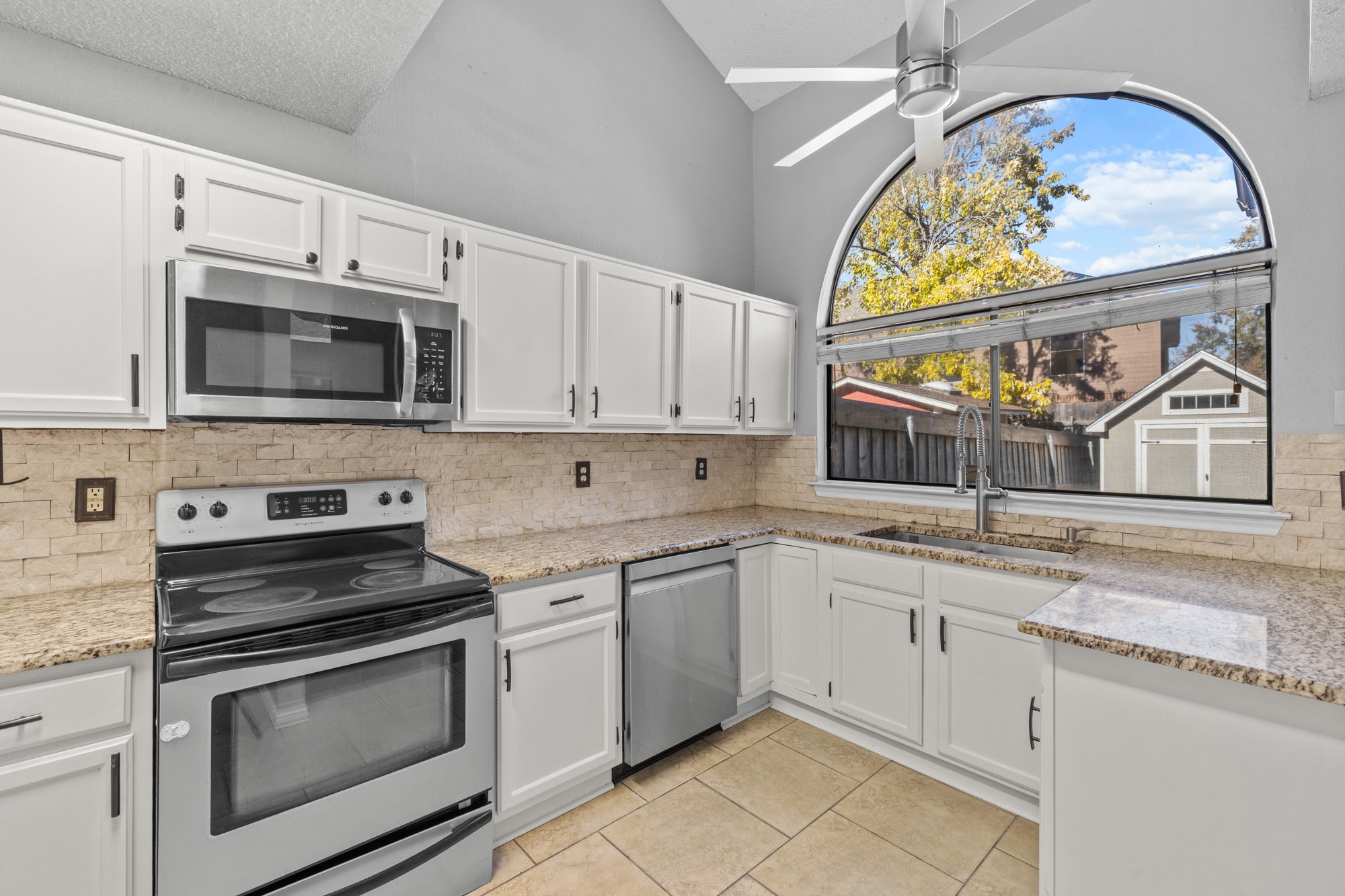 1209 Settlers Way