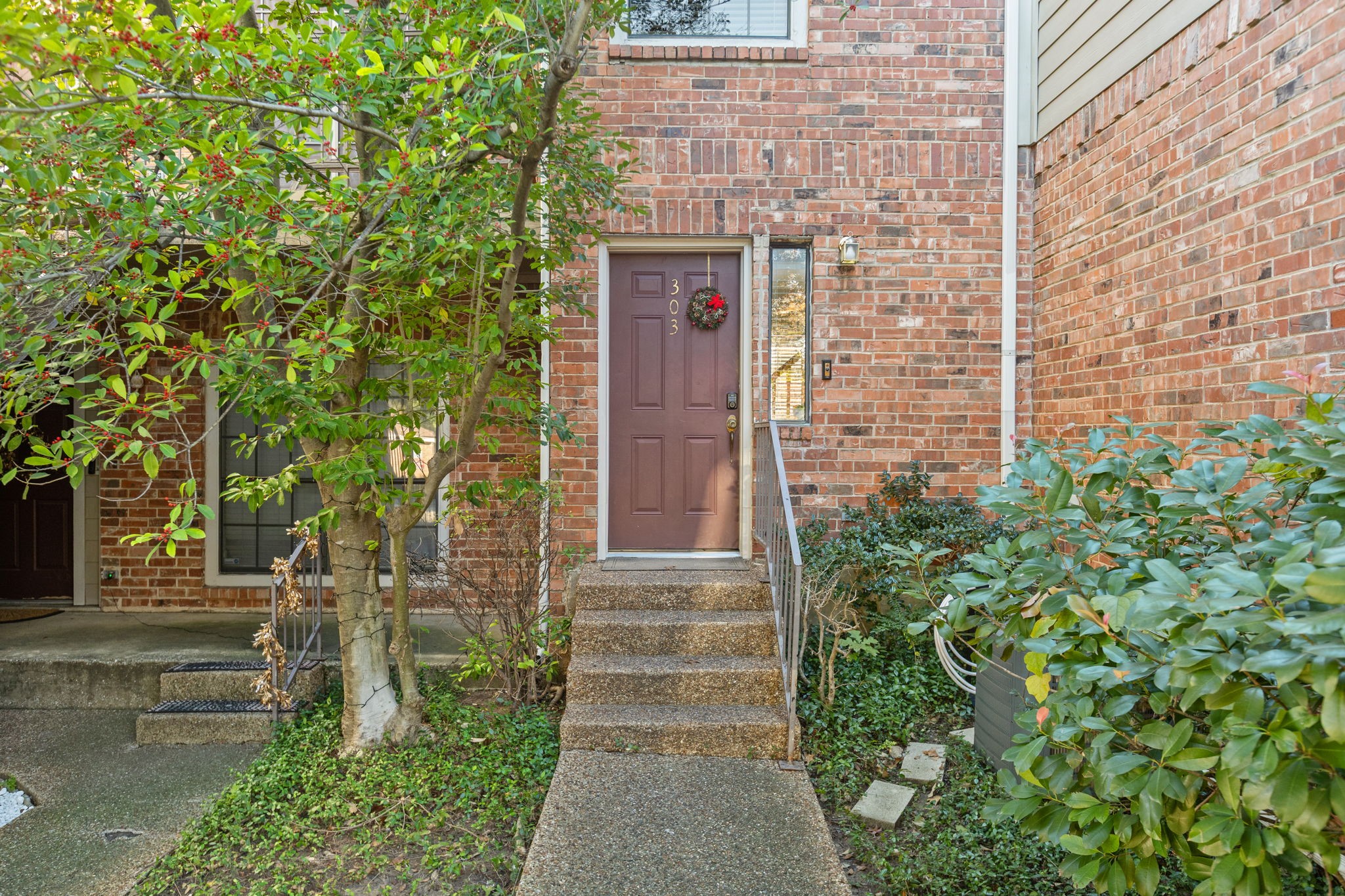 5619 Preston Oaks Road 303