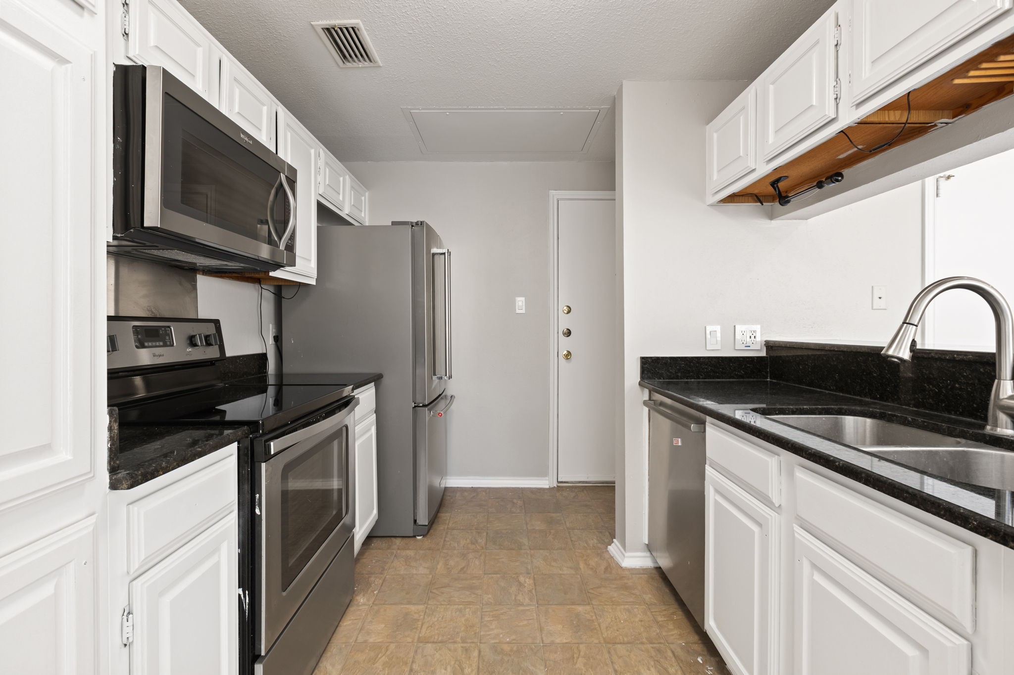 5619 Preston Oaks Road 303