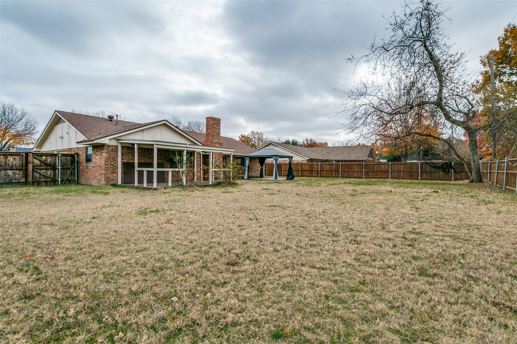 300 Sioux Street