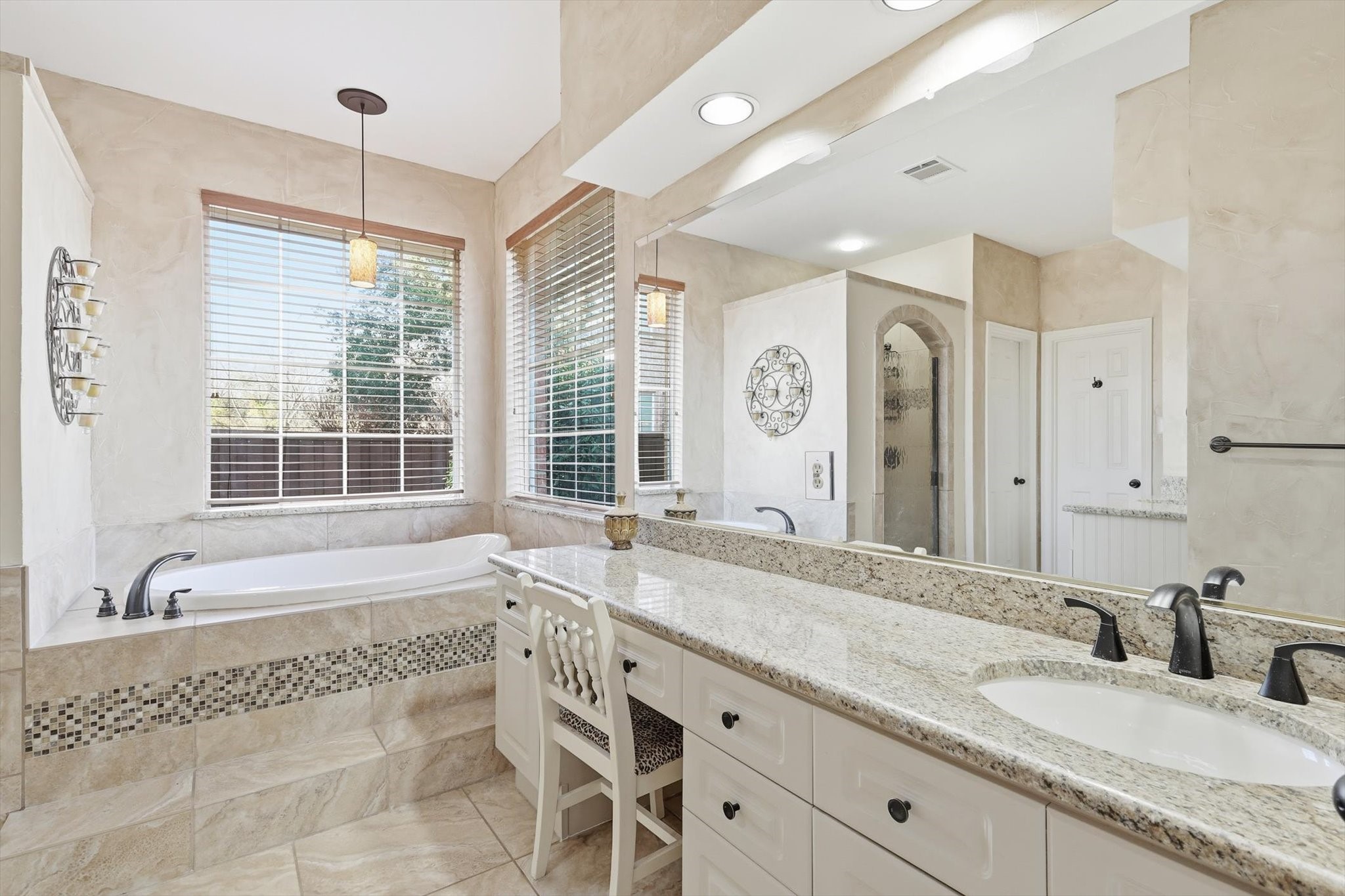 3332 Furlong Drive E