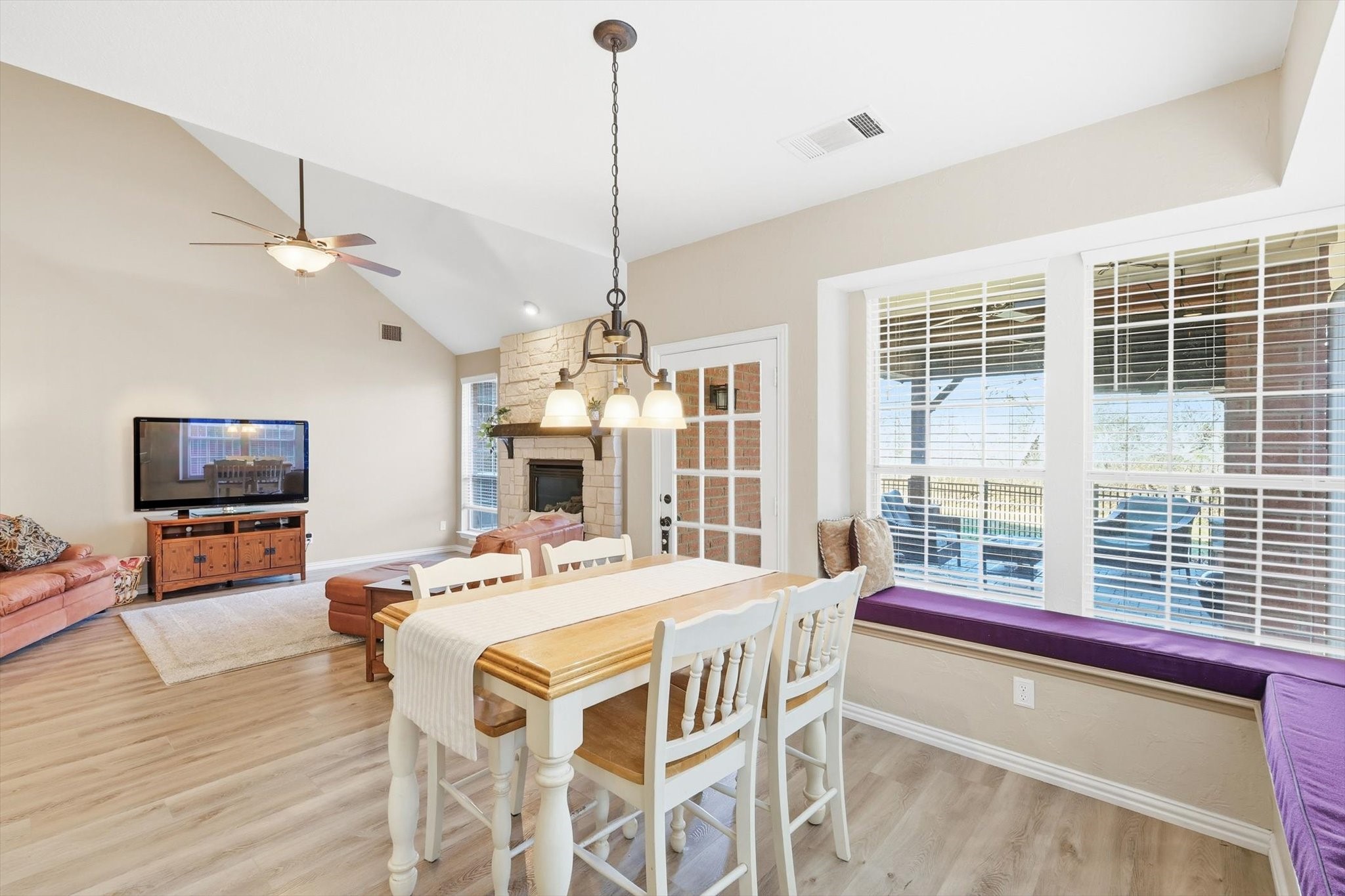 3332 Furlong Drive E