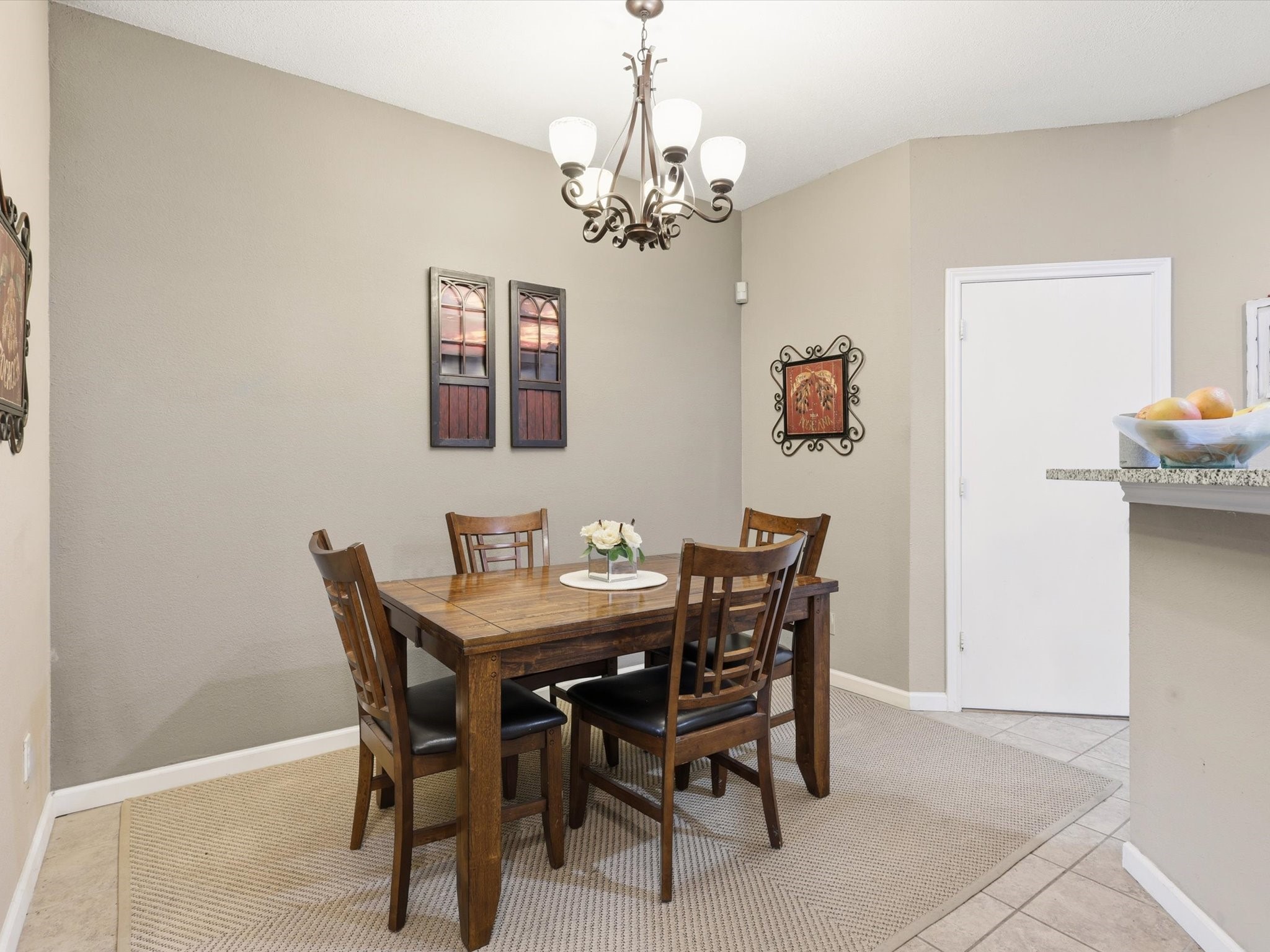 3209 Kingsbury Drive